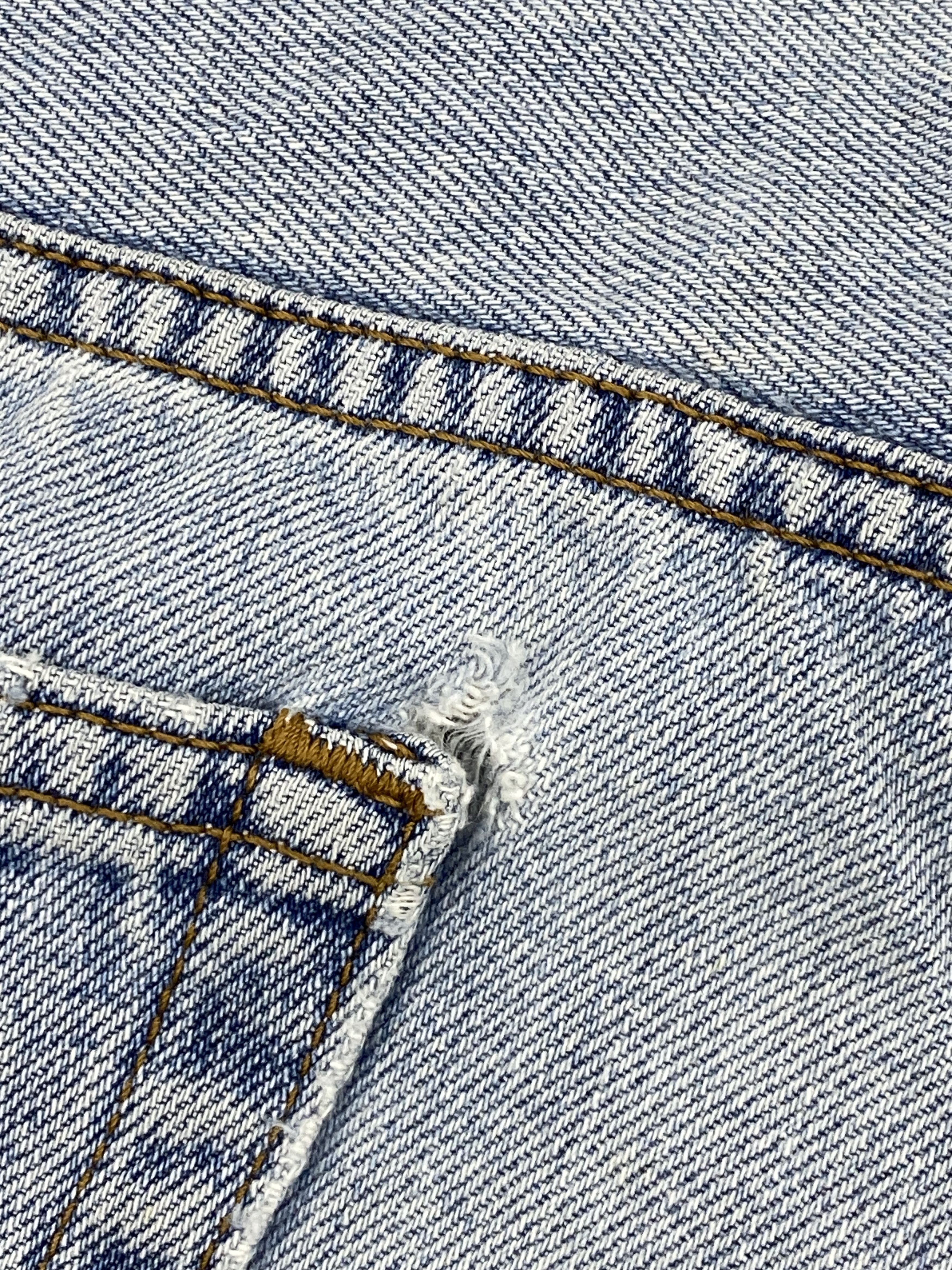 Levi's Light Washed Vintage Levis 505 Jeans DP2621 Size US 34 / EU 50 - 16 Thumbnail