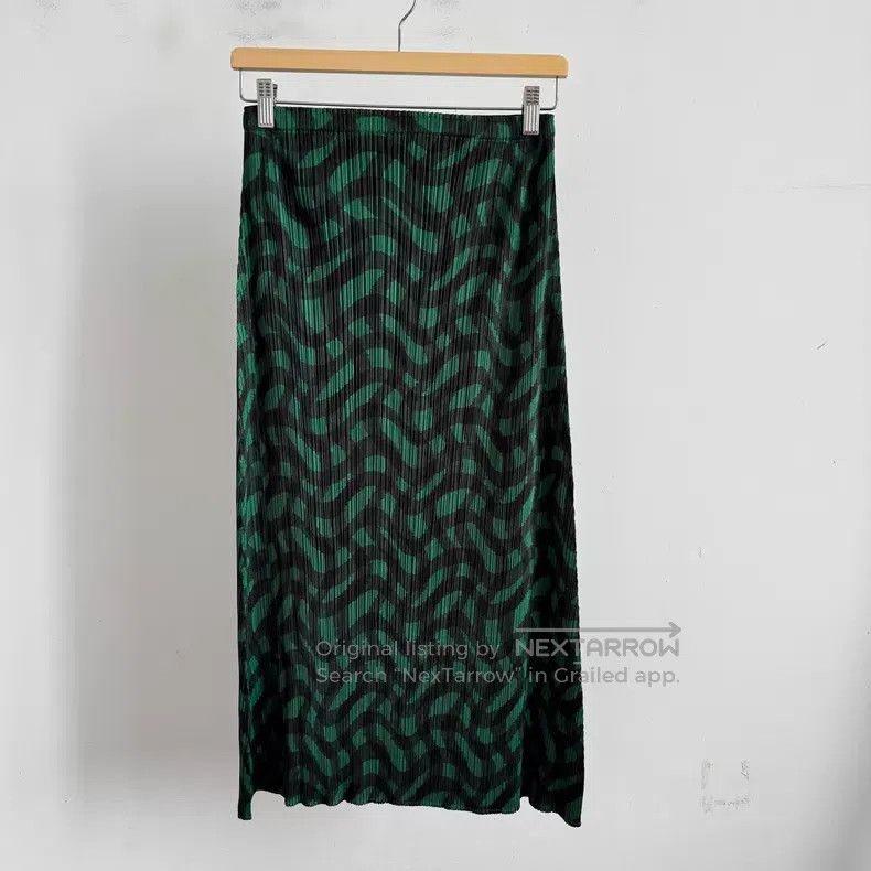Issey Miyake Issey Miyake size:3 Color-Blocked Midi Skirt Size 22" - 1 Thumbnail