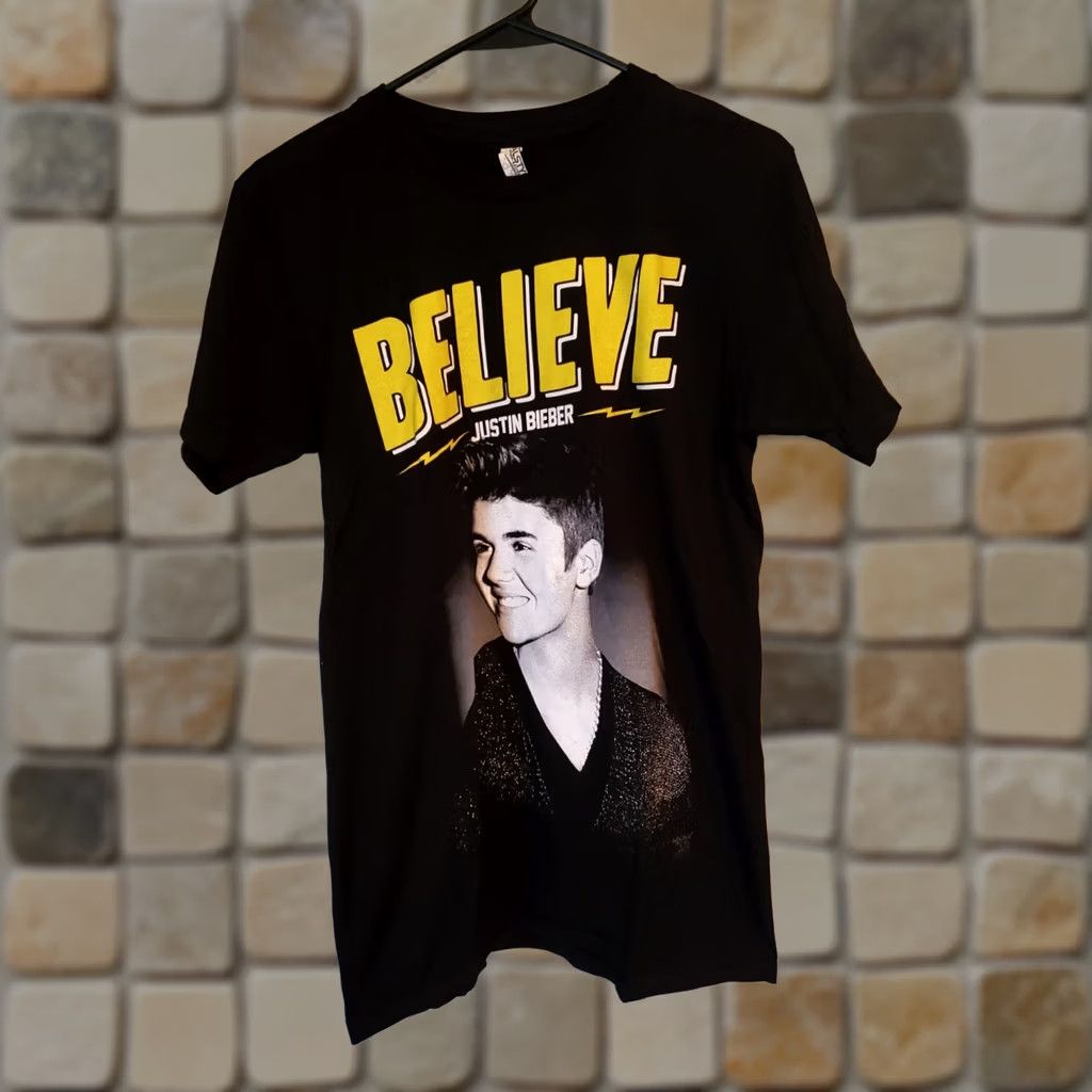 Olive JUSTIN BIEBER CONCERT T SHIRT Believe Live Tour 2013 2-Sided Cities Smile SMALL Size US S / EU 44-46 / 1 - 1 Thumbnail
