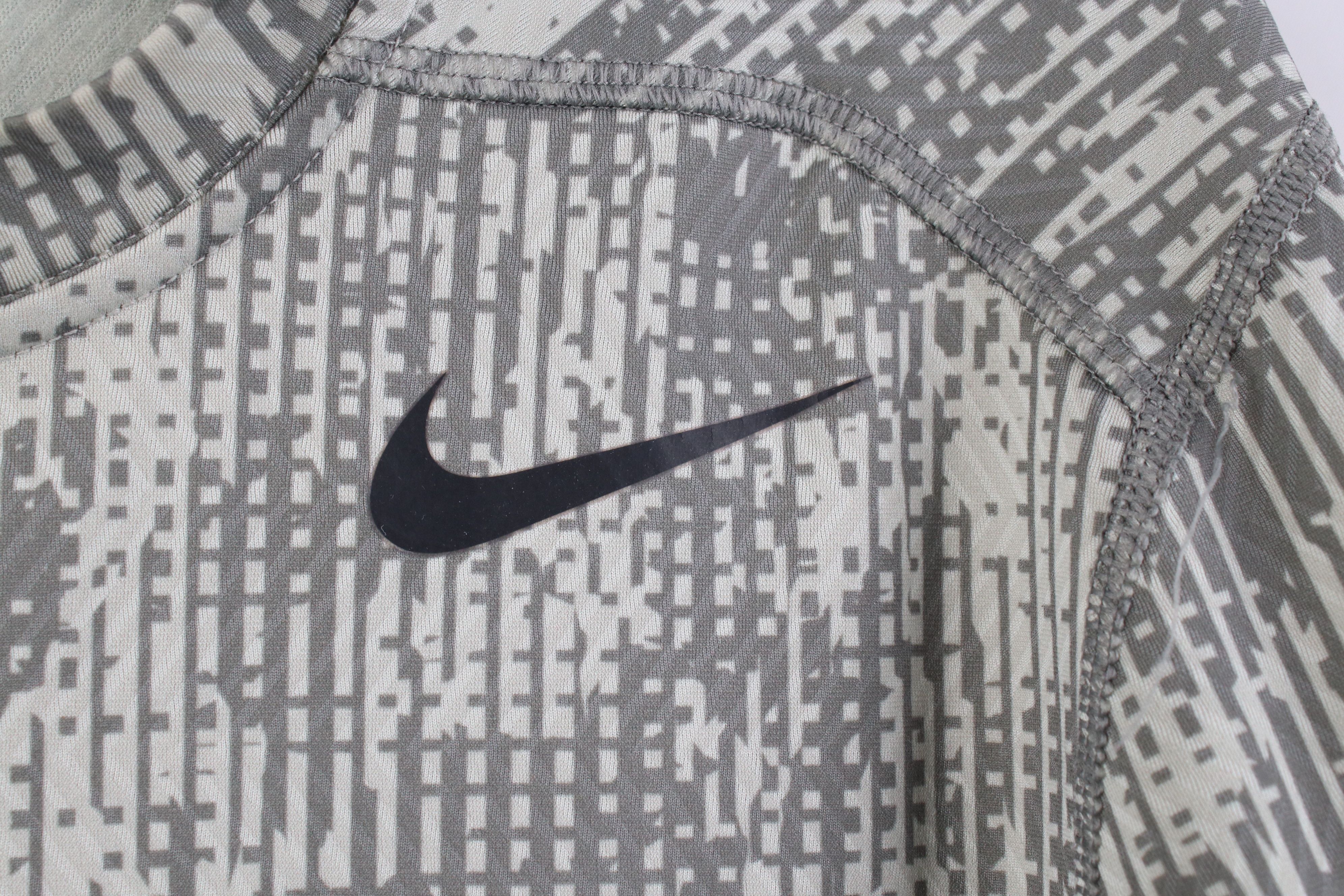 Nike Nike Pro Combat Fleece Lined Compression Camouflage T-Shirt Size US M / EU 48-50 / 2 - 8 Thumbnail