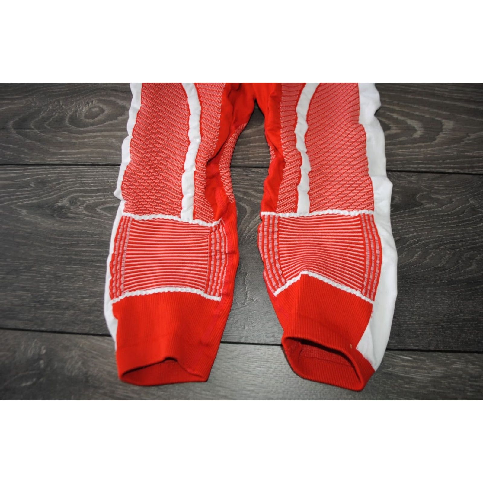 Vintage X-BIONIC ENERGY ACCUMULATOR 4.0 PATRIOT SWITZERLAND 3/4 PANTS SHORTS ADULT XS, RED, Compression, Men, XS Size US 27 - 3 Thumbnail