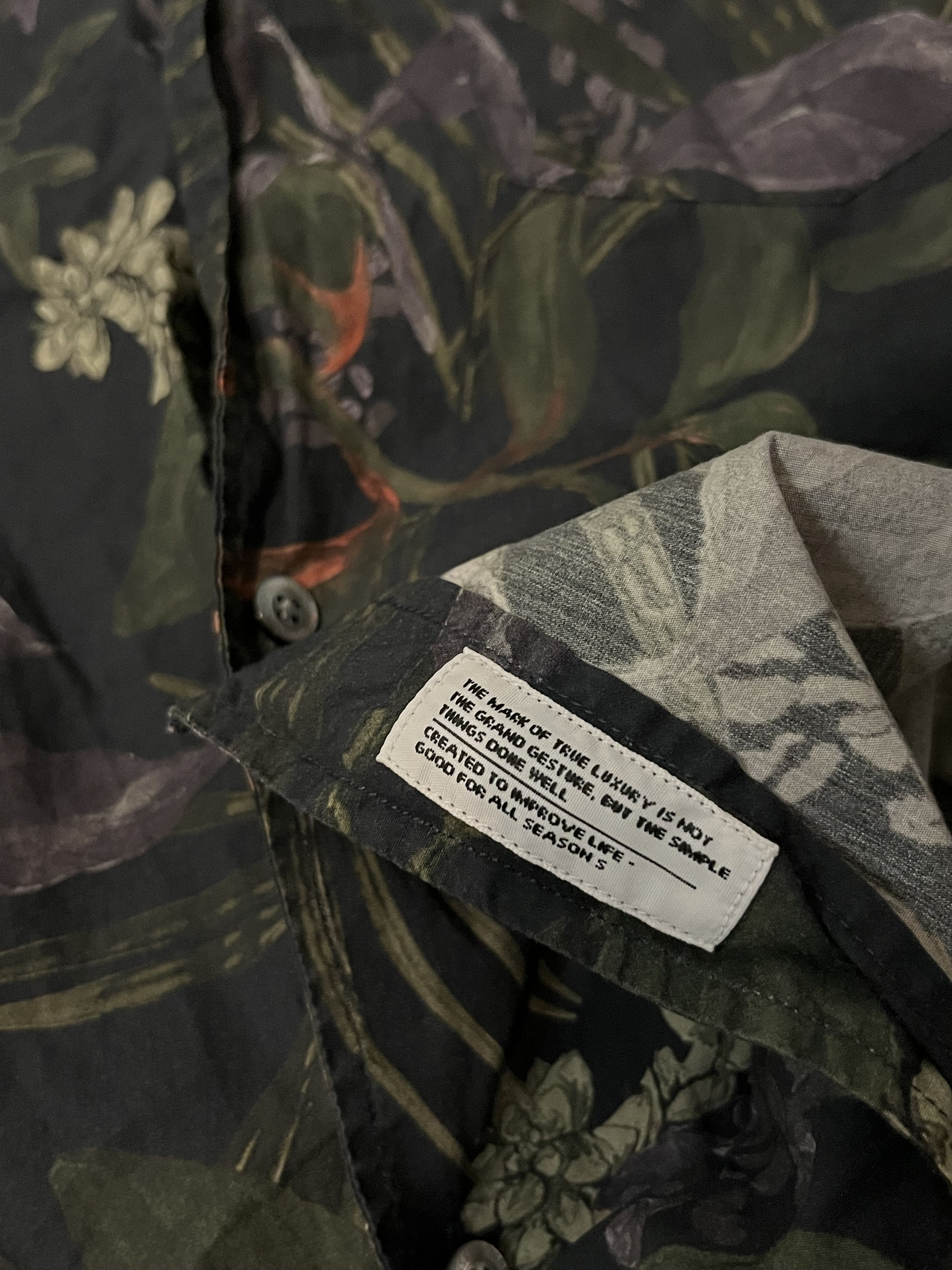 Norse Projects Norse Projects Carsten Print Floral Shirt Made in Portugal Size US M / EU 48-50 / 2 - 6 Thumbnail