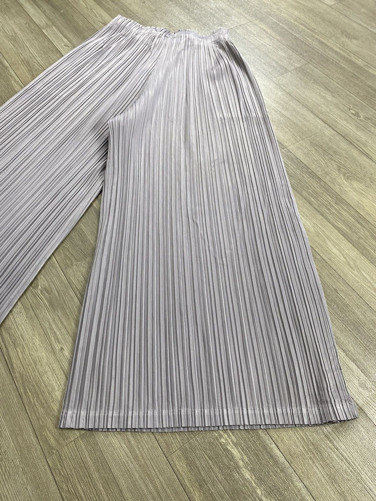 Pleats Please Issey Miyake Vintage Pleats Please Issey Miyake Wide Leg Pants Dark Gray Size US 28 / EU 44 - 13 Thumbnail