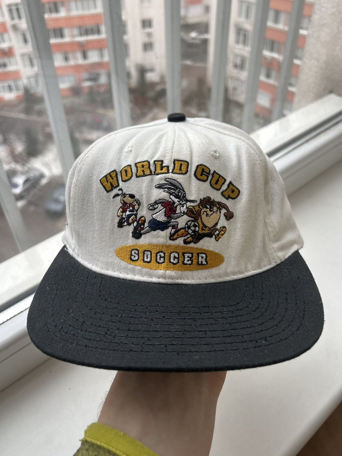 Warner Bros RARE 1994 Looney Tunes USA World Cup Hat Cap Size ONE SIZE - 2 Thumbnail