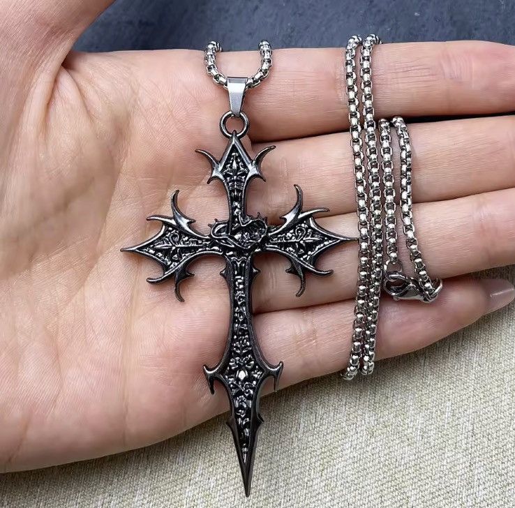 Japanese Brand Gun Metal Color Gothic Skeleton Cross Necklace Size ONE SIZE - 3 Thumbnail