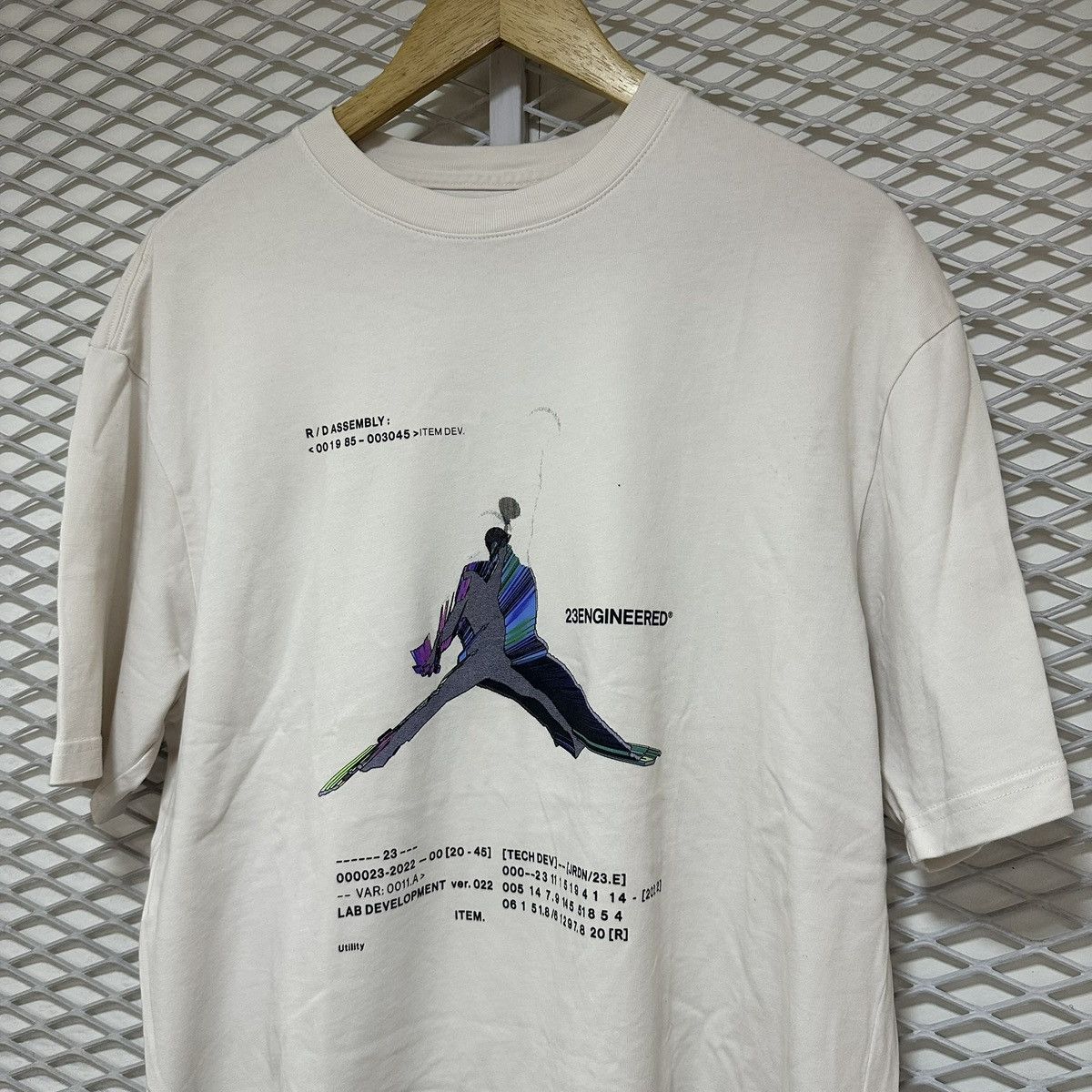 Jordan Brand Air Jordan 23 Engineered Logo Tshirt Size US XL / EU 56 / 4 - 2 Thumbnail