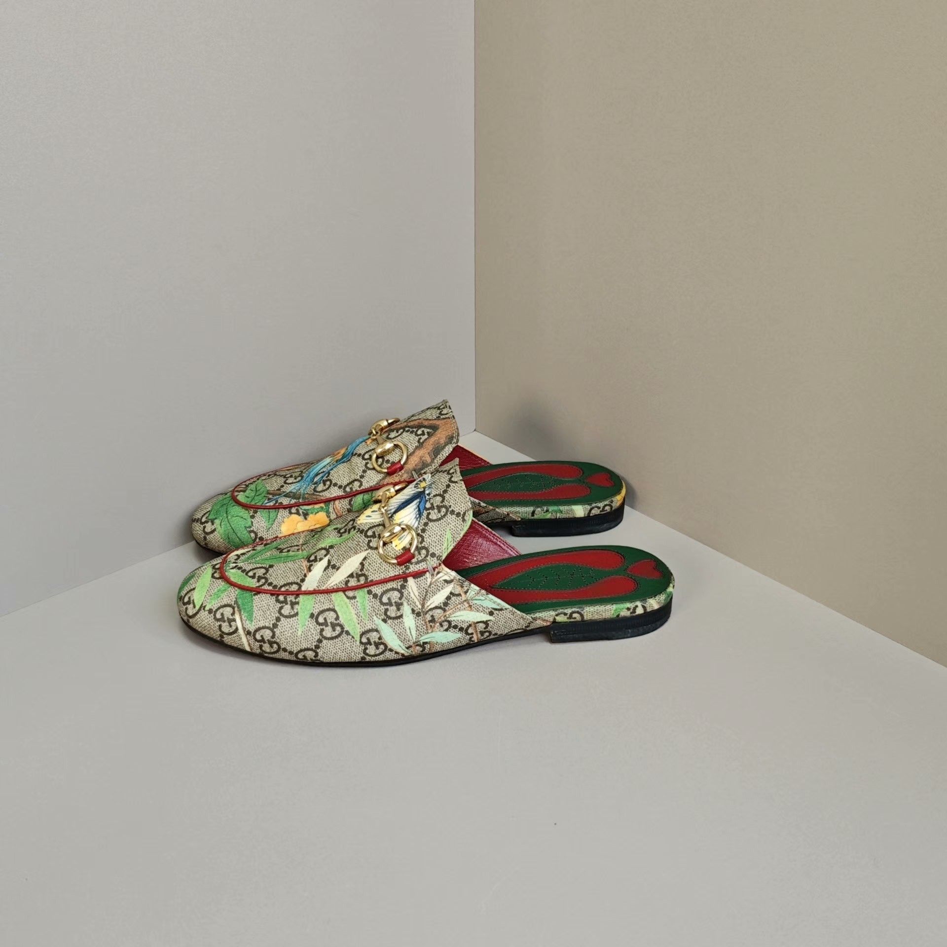 Gucci Gucci Sandals us_6 Women Size US 6 / IT 36 - 1 Thumbnail