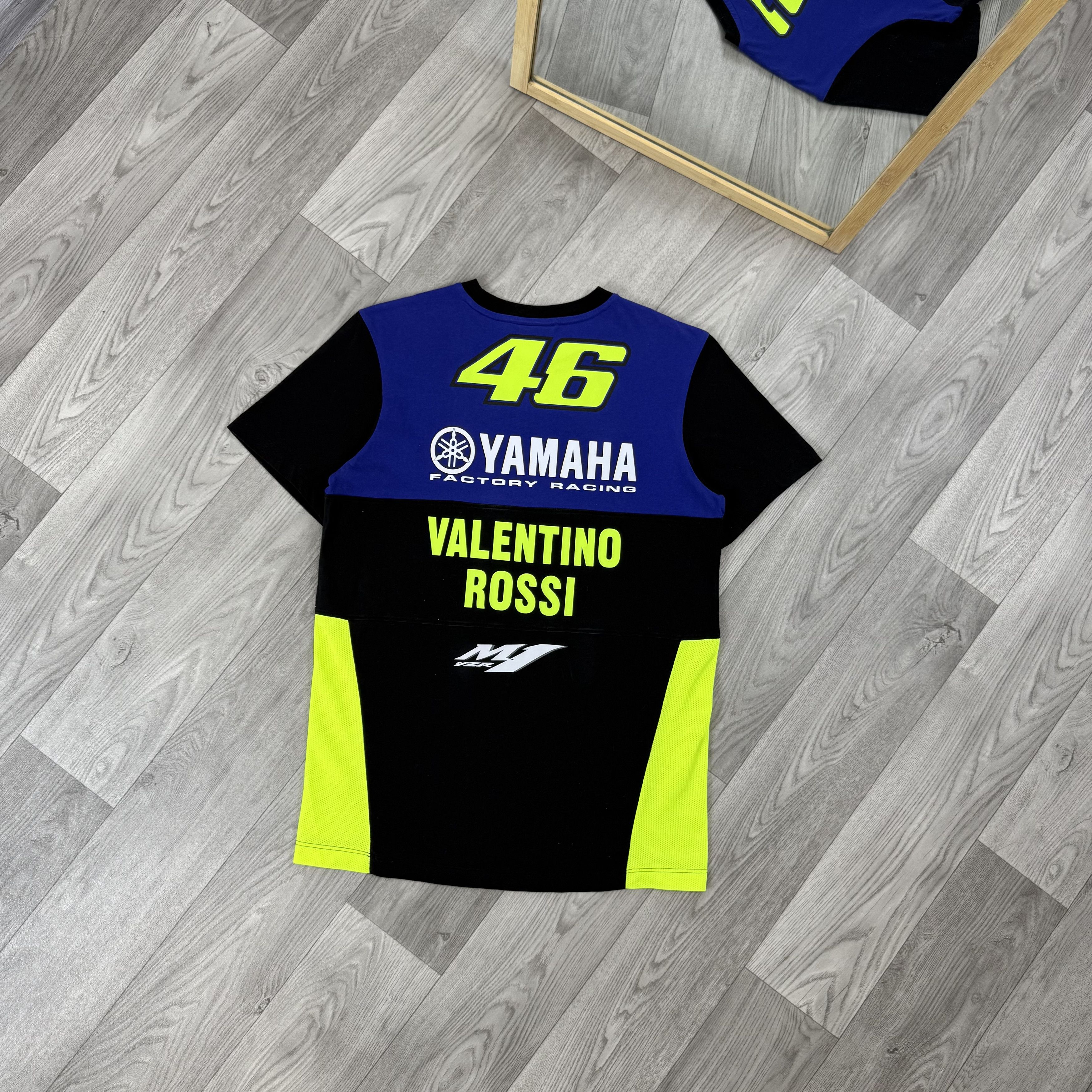 Yamaha Vintage Yamaha Valentino Rossi 46 Racing Graphic Tee Shirt Size US M / EU 48-50 / 2 - 2 Thumbnail