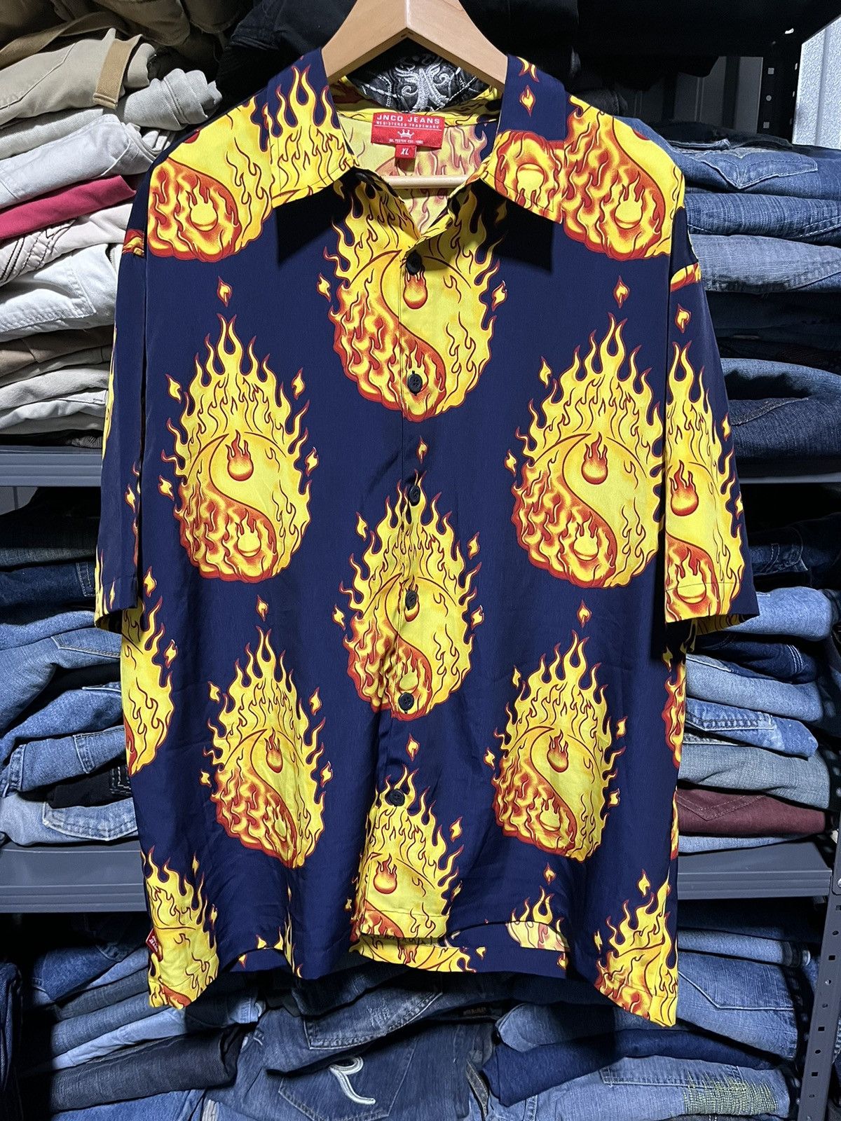 Affliction × JNCO × Vintage CRAZY VINTAGE Y2K JNCO FLAMES BUTTON DOWN TEE SHIRT SKATER Size US XL / EU 56 / 4 - 4 Thumbnail