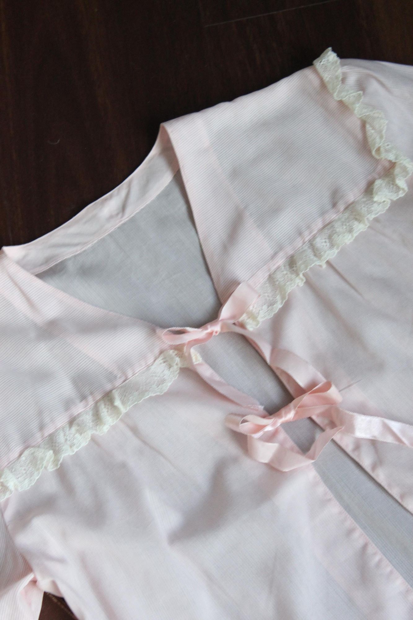 Vintage Vintage 1940s 1950s Bed Jacket, Pale Pink Pinstripes with Pi Size ONE SIZE - 10 Thumbnail