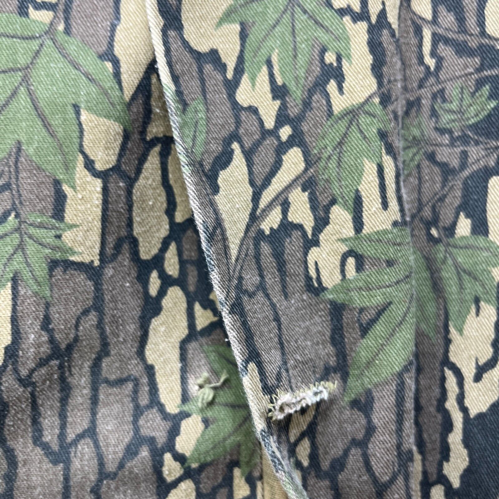Realtree × Vintage Vintage '90s Realtree Camo Button-Up Shirt Large Made in USA Size US L / EU 52-54 / 3 - 5 Thumbnail