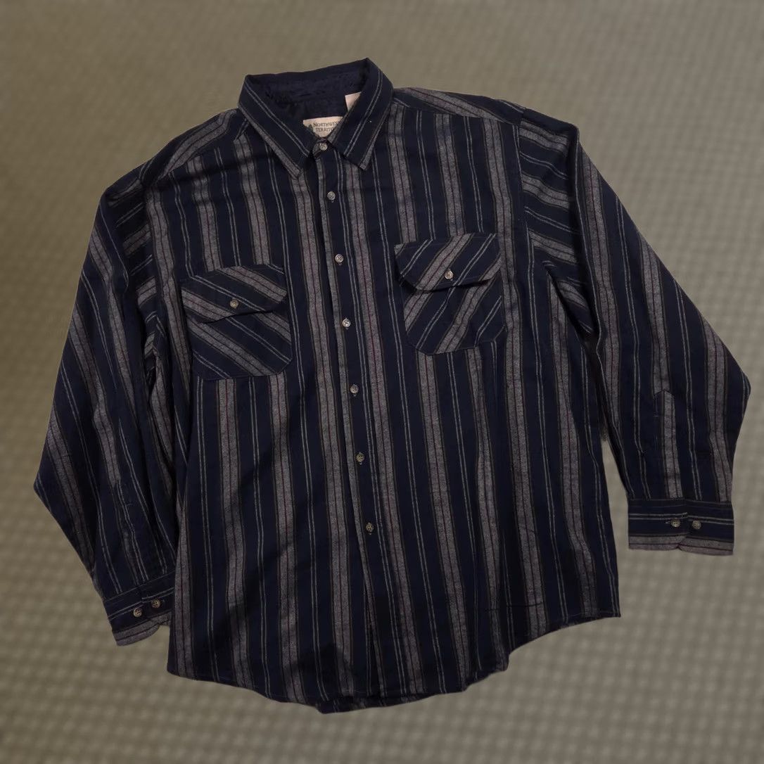 Vintage Northwest Territory Shirt Mens 2XL Blue Stripe Lined Flannel Button Long Sleeve Size US XXL / EU 58 / 5 - 1 Thumbnail