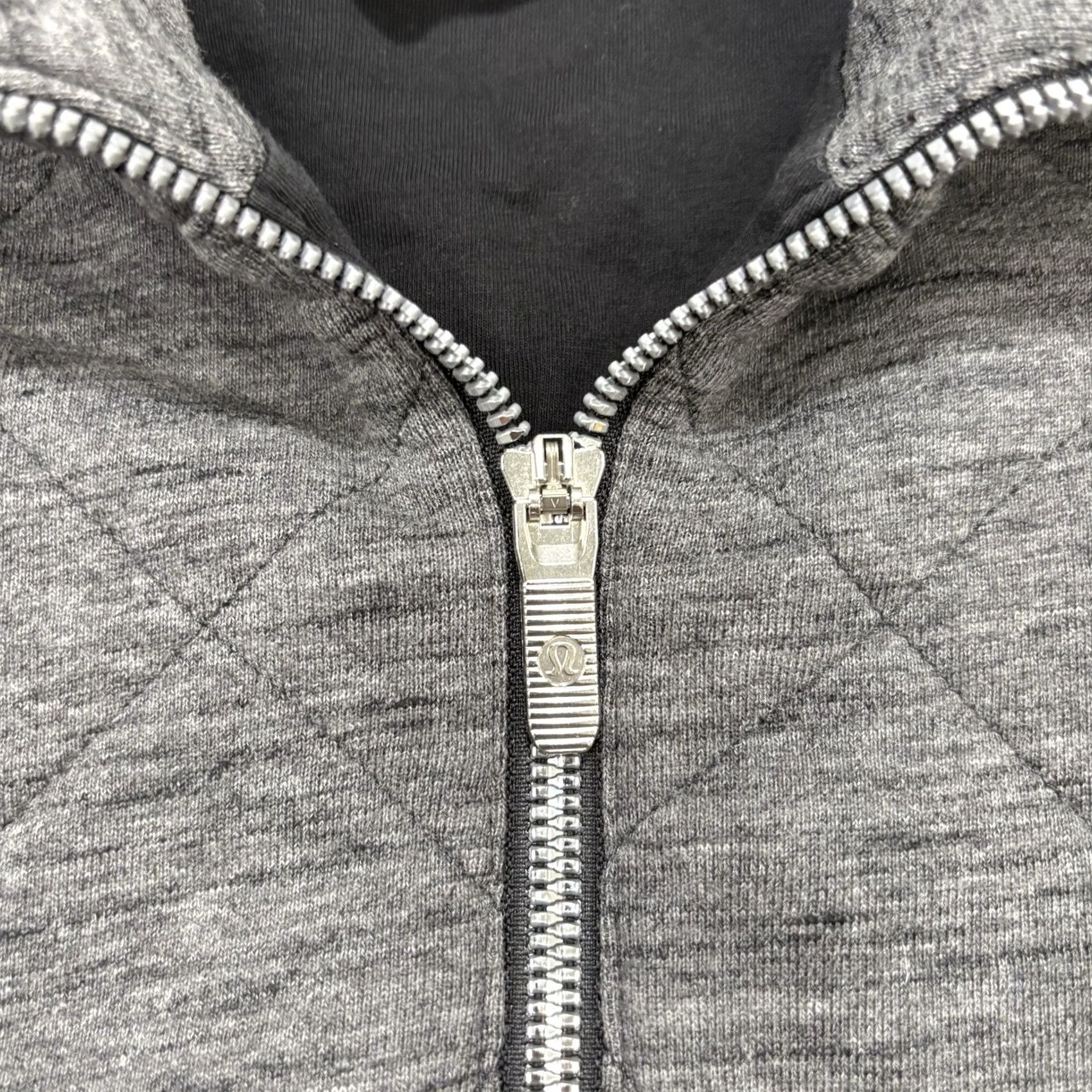 Lululemon Lululemon Forever Warm Pullover Sweatshirt 1/4 Zip Quilted Gray Women Size 4 Regular Size S / US 4 / IT 40 - 4 Thumbnail