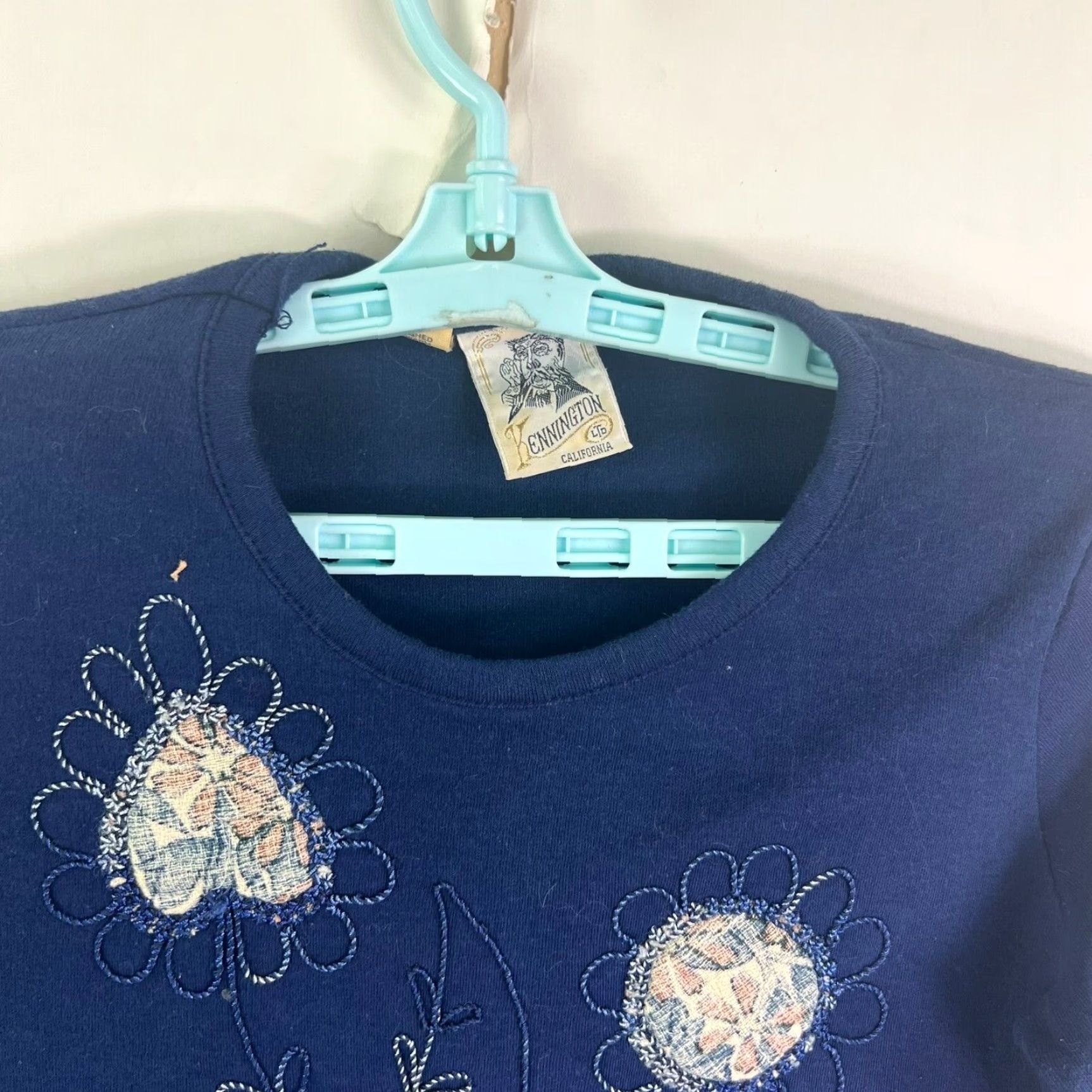 Vintage VINTAGE Kennington Floral Embroidered Sweatshirt Womens M Blue Size M / US 6-8 / IT 42-44 - 4 Thumbnail