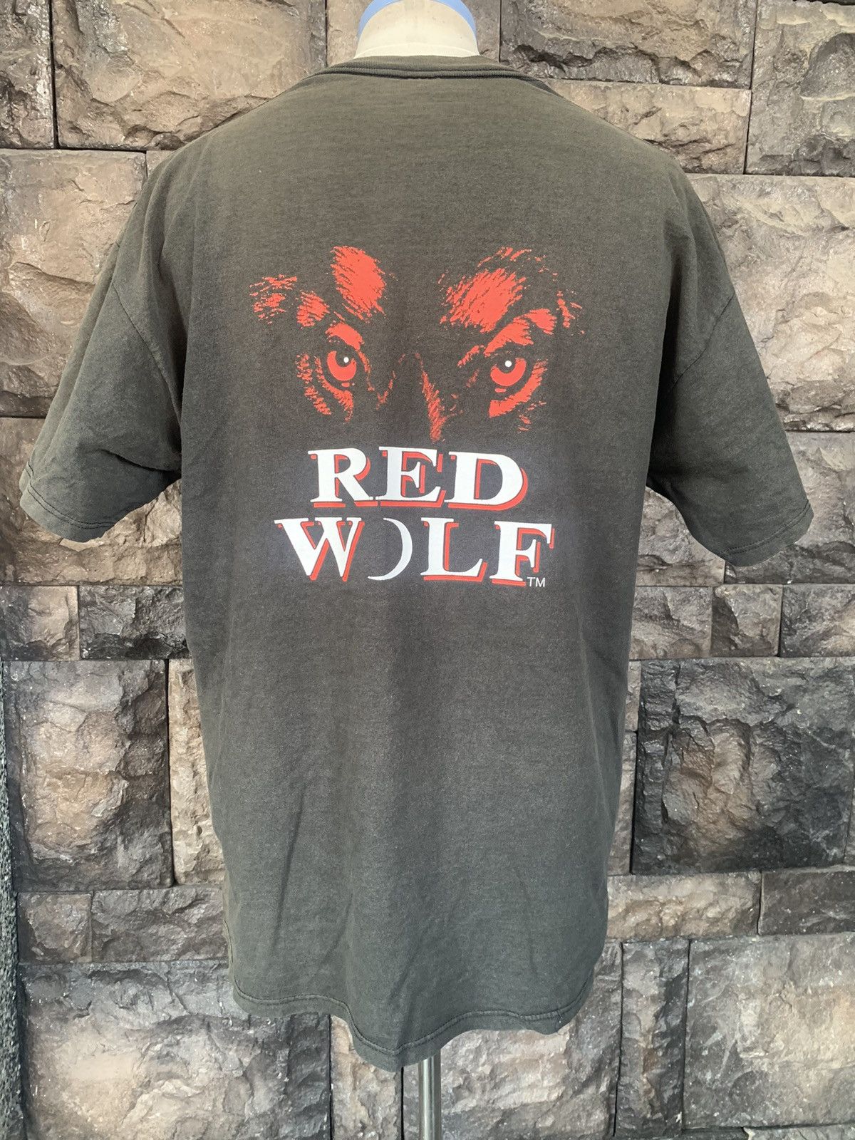 Vintage Vintage 90s Red Wolf Action Horror Movie Promo T shirt Size US L / EU 52-54 / 3 - 1 Thumbnail