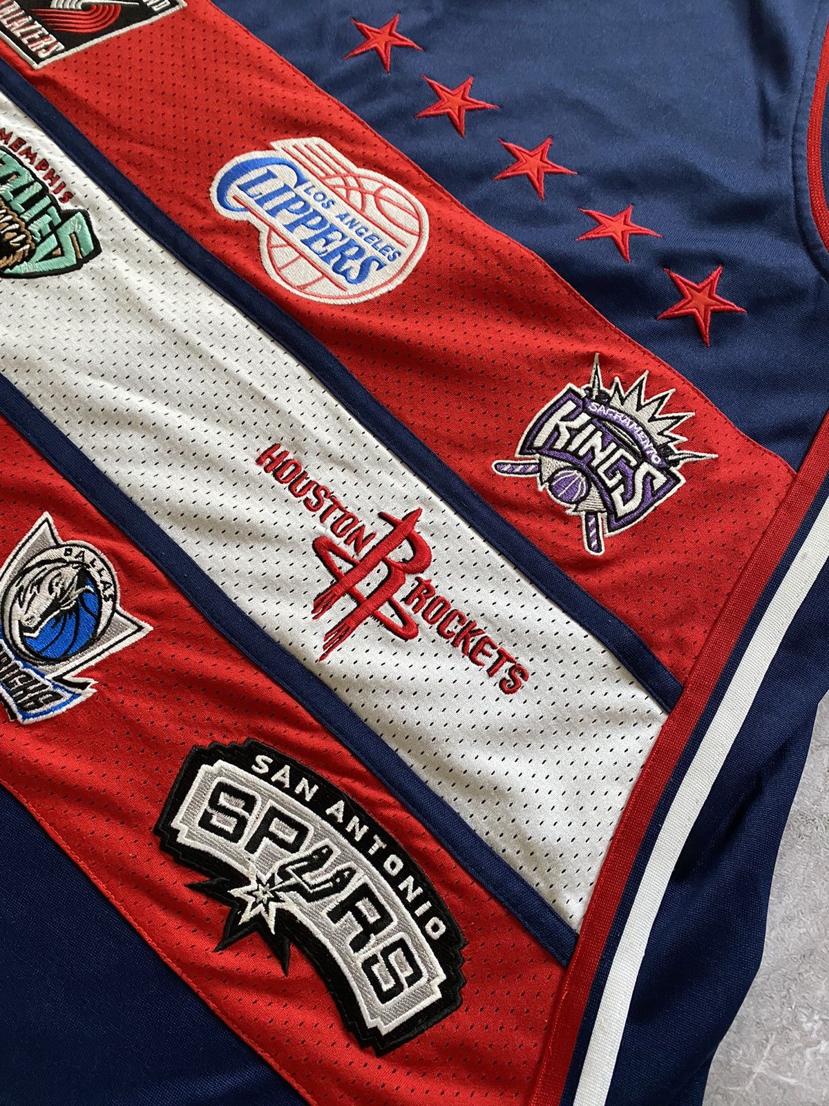 NBA NBA All-Star Game Western Conference 2004 Basketball Jersey Size US XL / EU 56 / 4 - 16 Thumbnail