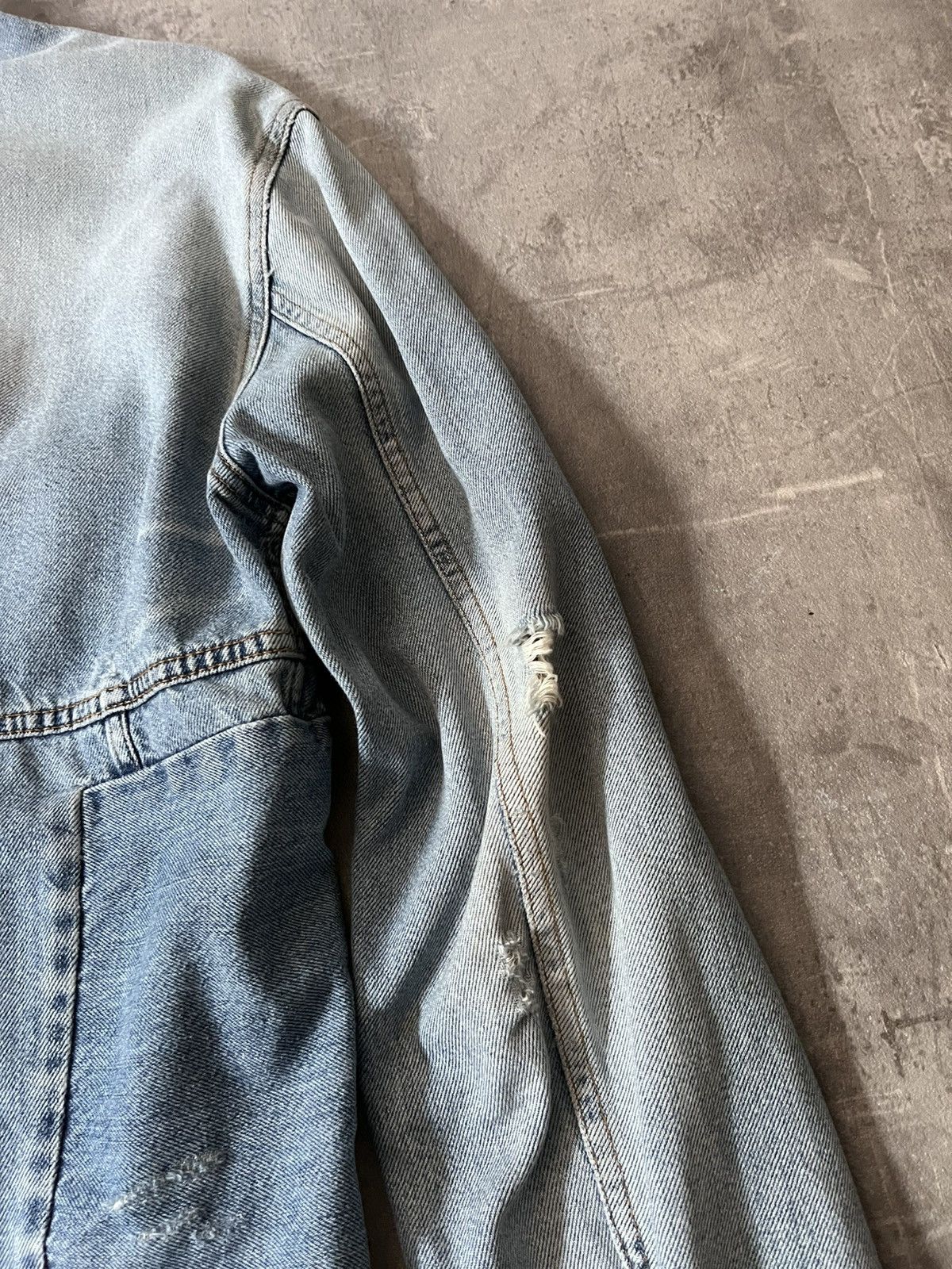 Alexander McQueen Alexander McQueen 2014 denim jacket jeans blue Size US L / EU 52-54 / 3 - 10 Thumbnail