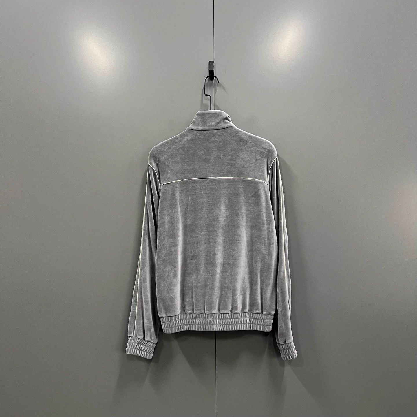 Celine Celine Triumph Gray Velvet Jacket Size S With Tags Size S / US 4 / IT 40 - 2 Thumbnail