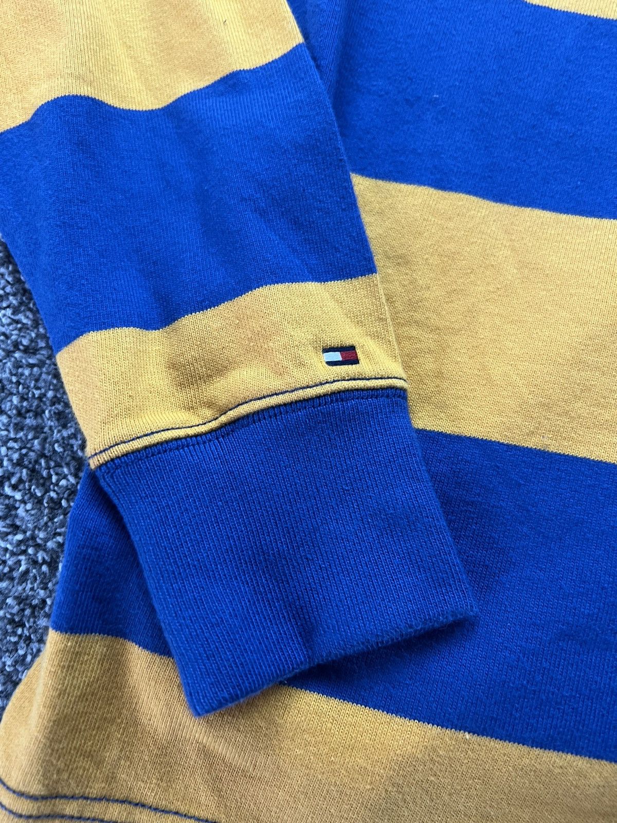 Tommy Hilfiger Vintage Tommy Hilfiger Crest Logo Striped Rugby Polo Size US M / EU 48-50 / 2 - 9 Thumbnail