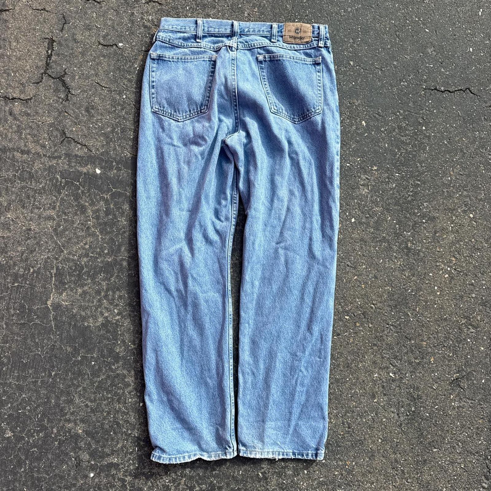 Wrangler Men’s Wrangler Light Blue Jeans – Size 36x32 Size US 36 / EU 52 - 2 Thumbnail