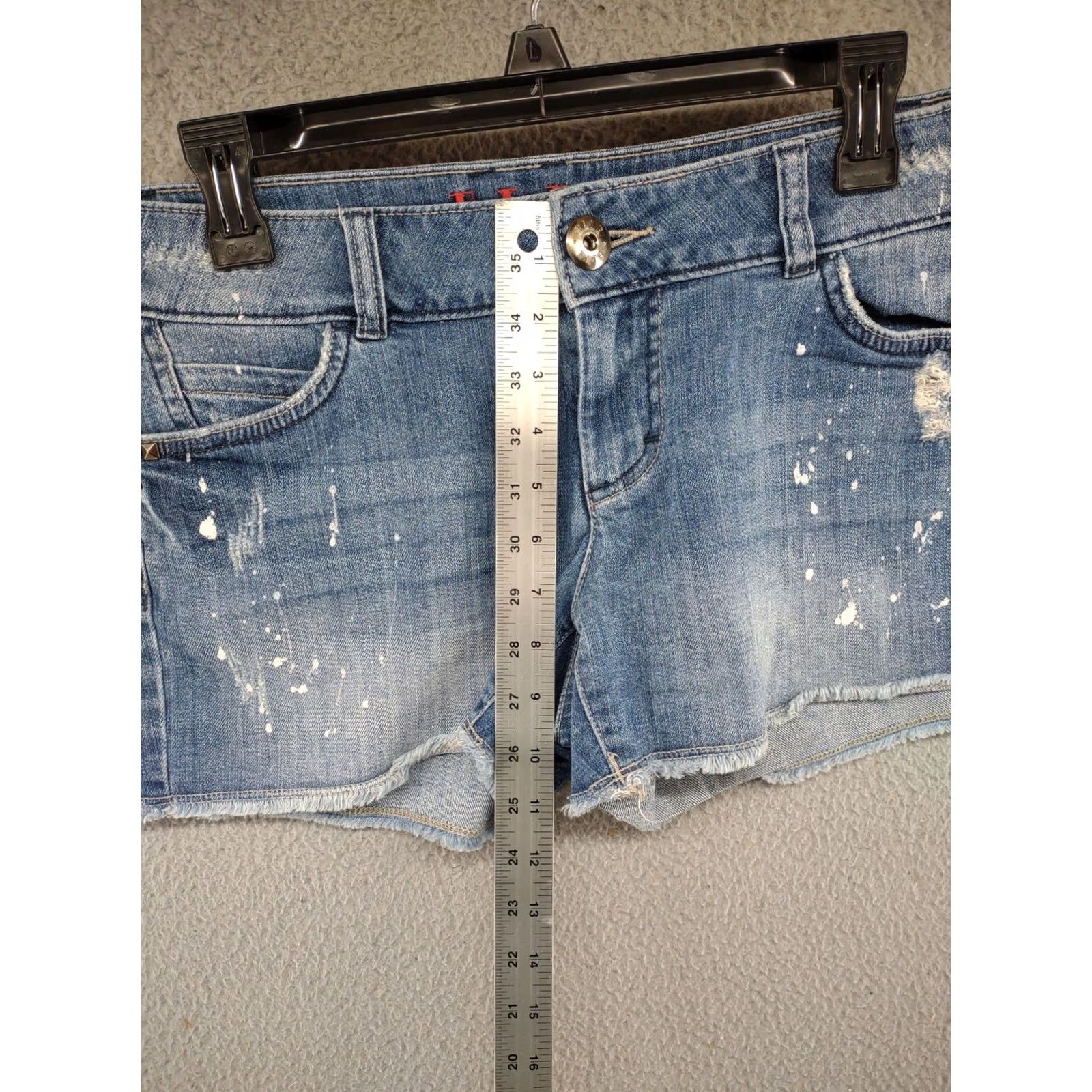 Vintage ELLE Women’s Distressed Paint Splatters Stretch Blue Denim Shorts Size 6 Casual Cotton Blend Denim Shorts Womens 6 Blue Size 28" / US 6 / IT 42 - 7 Thumbnail