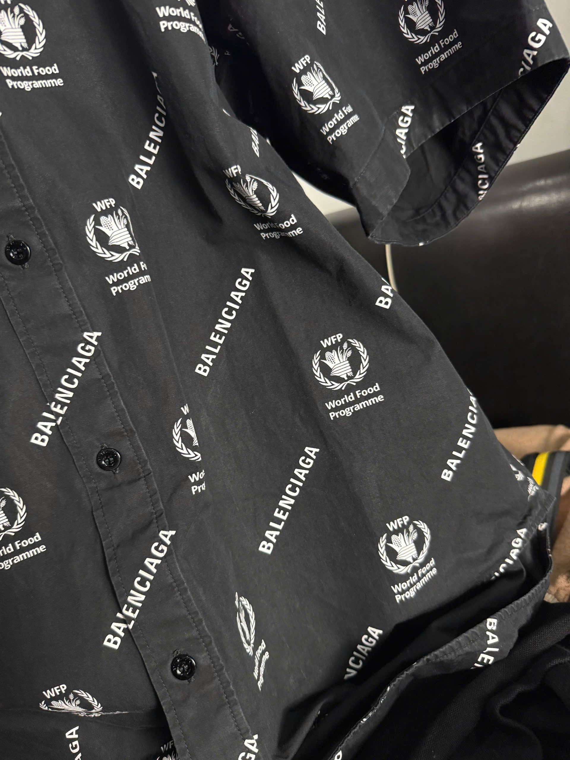 Balenciaga BALENCIAGA SHIRT Size US M / EU 48-50 / 2 - 5 Thumbnail