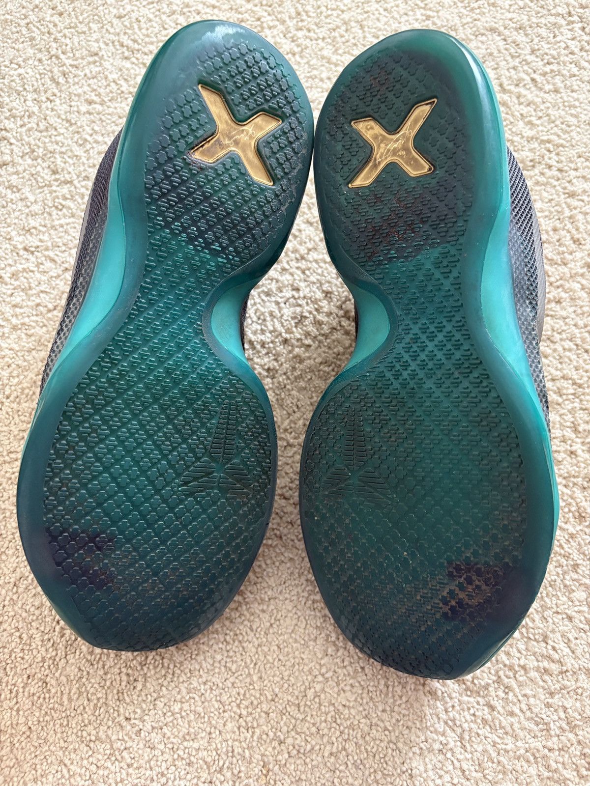 Nike Nike Kobe 10 Radiant Emerald Size US 10.5 / EU 43-44 - 5 Thumbnail