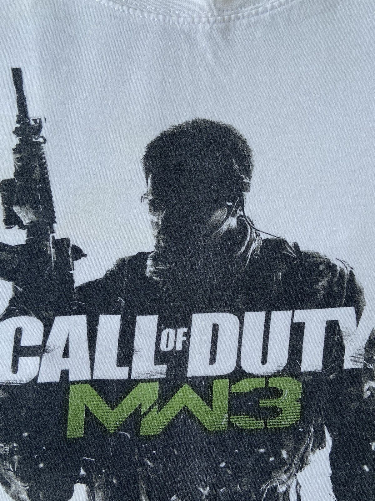 Microsoft × Playstation Call of duty modern warfare 3 EU cover tee - 2011s Size US L / EU 52-54 / 3 - 3 Thumbnail