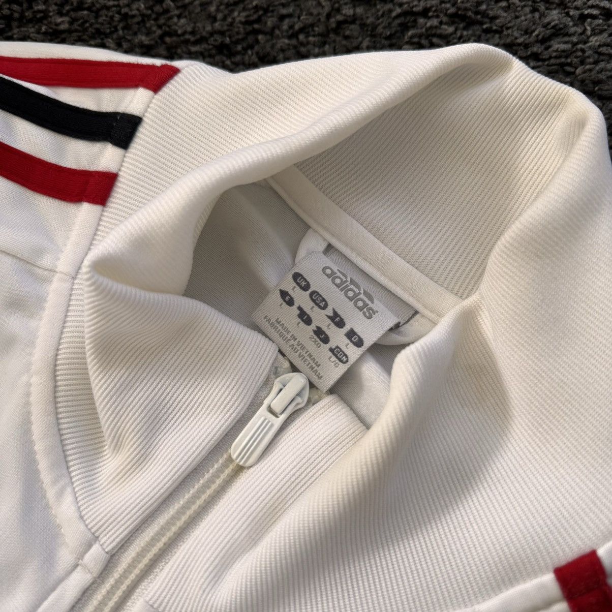 Adidas × Vintage Vintage Adidas AC Milan Soccer Training Jacket 2011-2012 Size US L / EU 52-54 / 3 - 4 Thumbnail