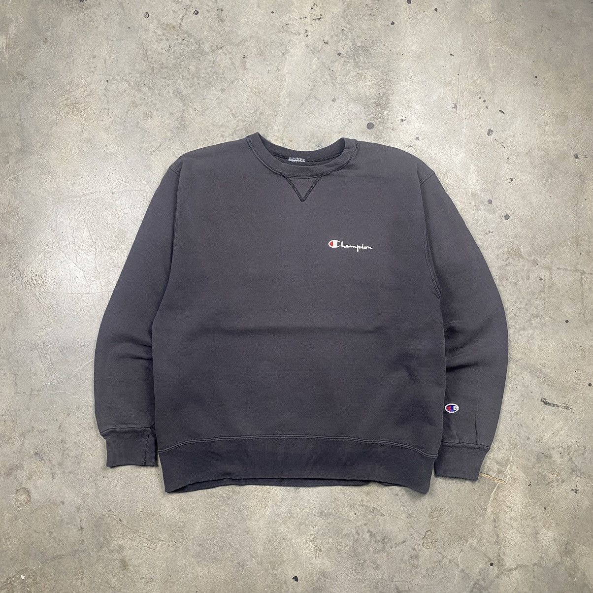 Champion × Vintage 90s Champion Sunfaded Boxy Crewneck Size US M / EU 48-50 / 2 - 1 Thumbnail