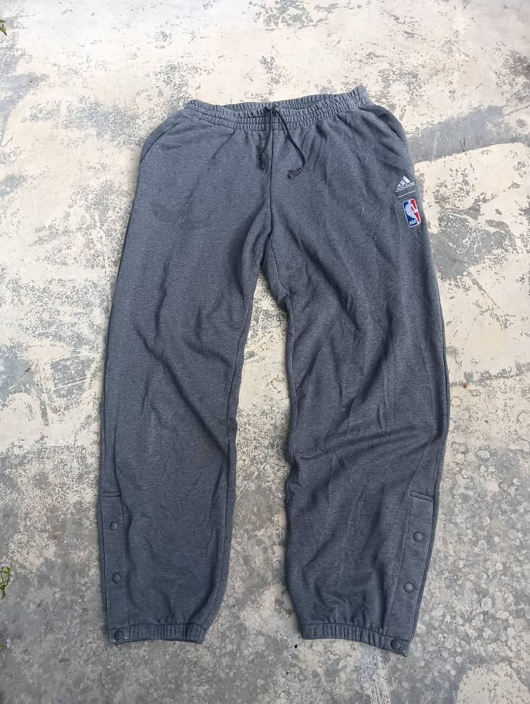 Adidas × NBA Vintage adidas NBA sweatpants size m Size US 32 / EU 48 - 1 Thumbnail