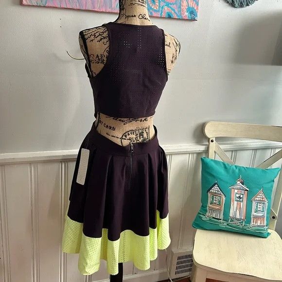 Lululemon Lululemon Away Dress NWT excellent condition Size L / US 10 / IT 46 - 3 Thumbnail