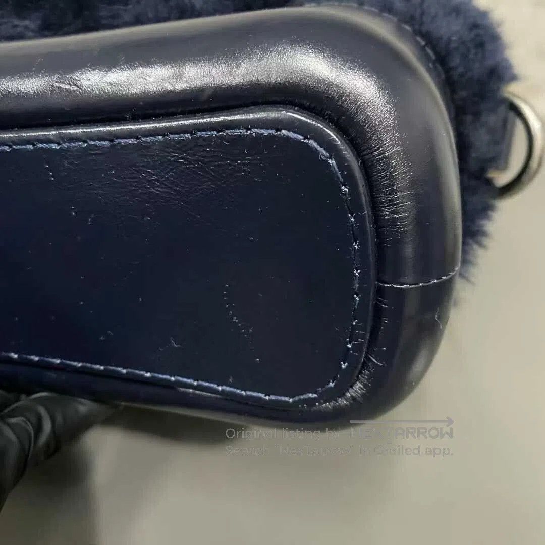 Chanel Chanel Blue Fur Shoulder Bag. Size ONE SIZE - 6 Thumbnail