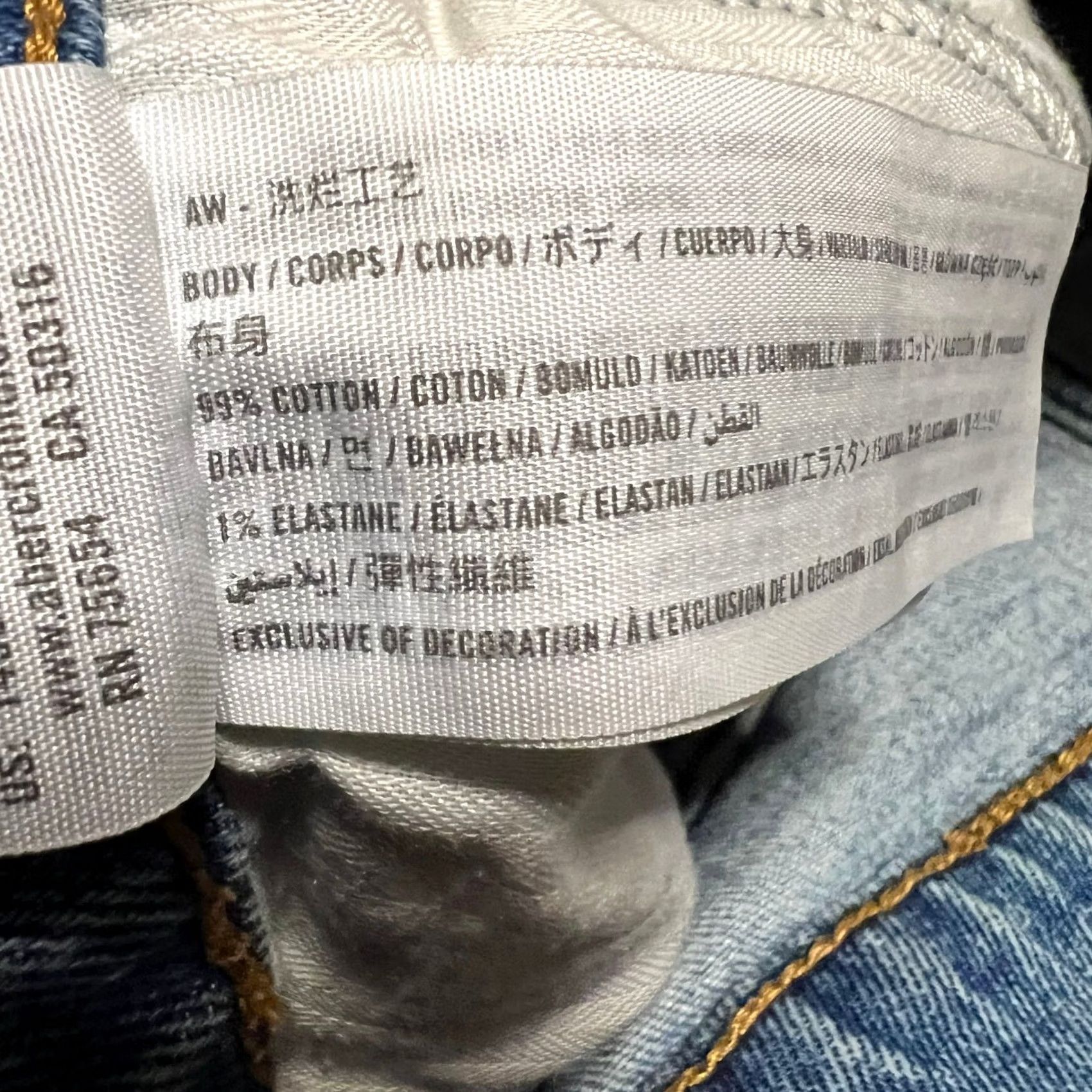 Abercrombie & Fitch Abercrombie & Fitch Shorts Womens 27 Blue Jean High Rise Mom Curve Live Distressed Size 27" / US 4 / IT 40 - 4 Thumbnail