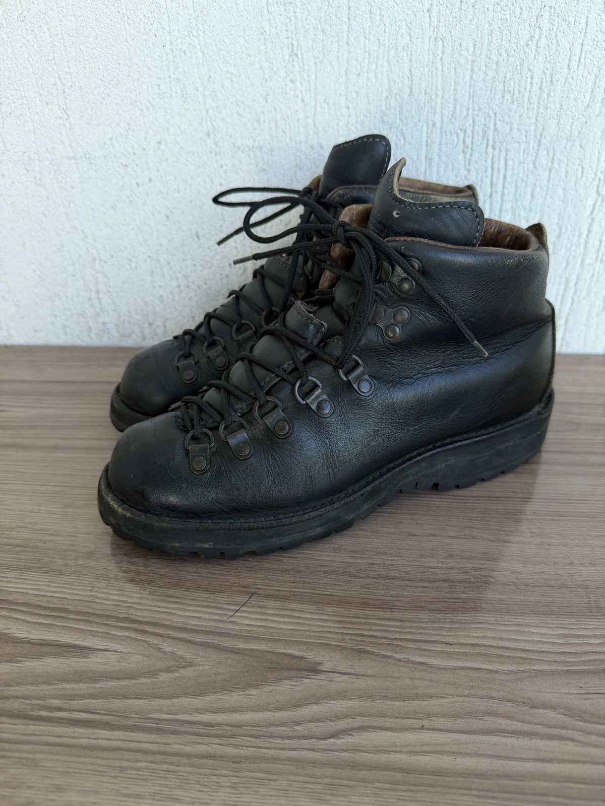 Danner Vintage danner mountain light boots Size US 6.5 / EU 39-40 - 1 Thumbnail