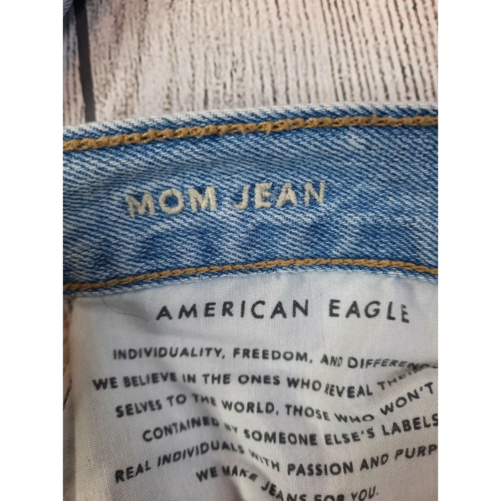 American Eagle Outfitters American Eagle Women's Mom Jeans 2 Blue Stretch High Rise Tapered Pin Stripe Size 26" / US 2 / IT 38 - 4 Thumbnail