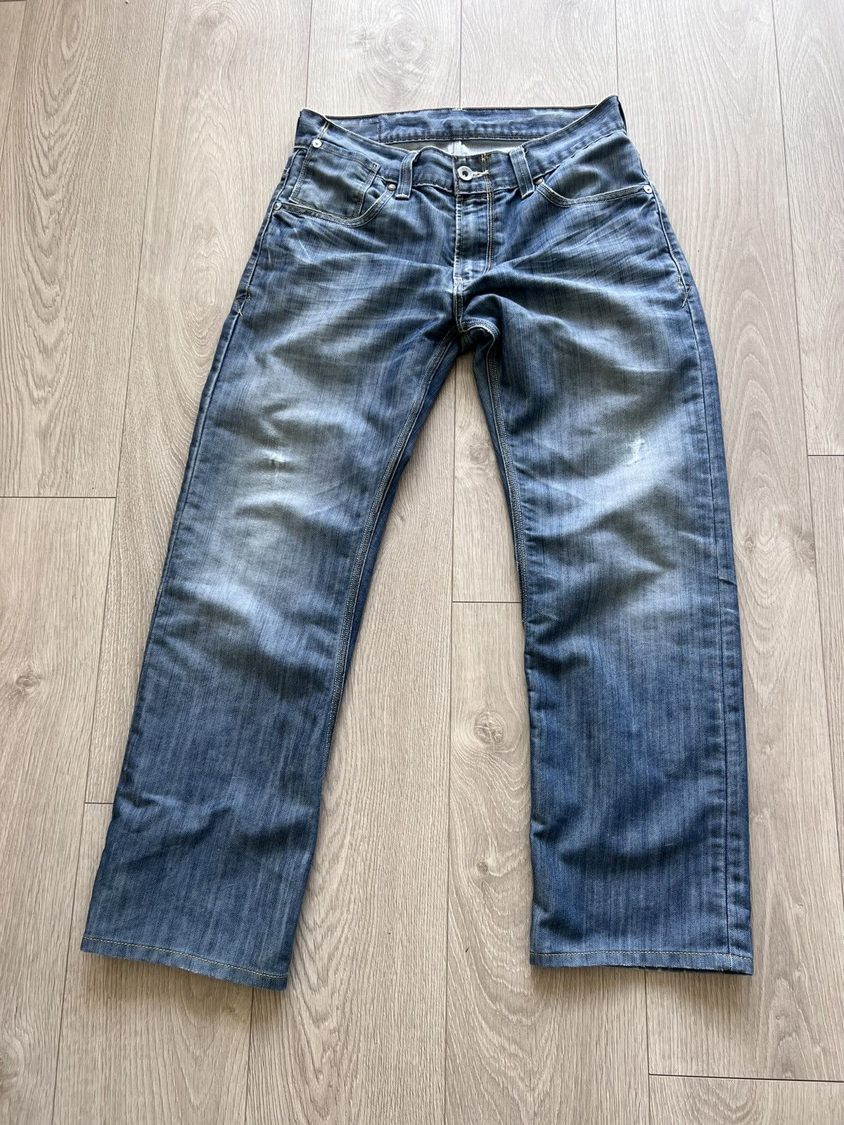 Vintage Y2K Levi’s Denim Jeans Button Pockets 32 x32 2000s