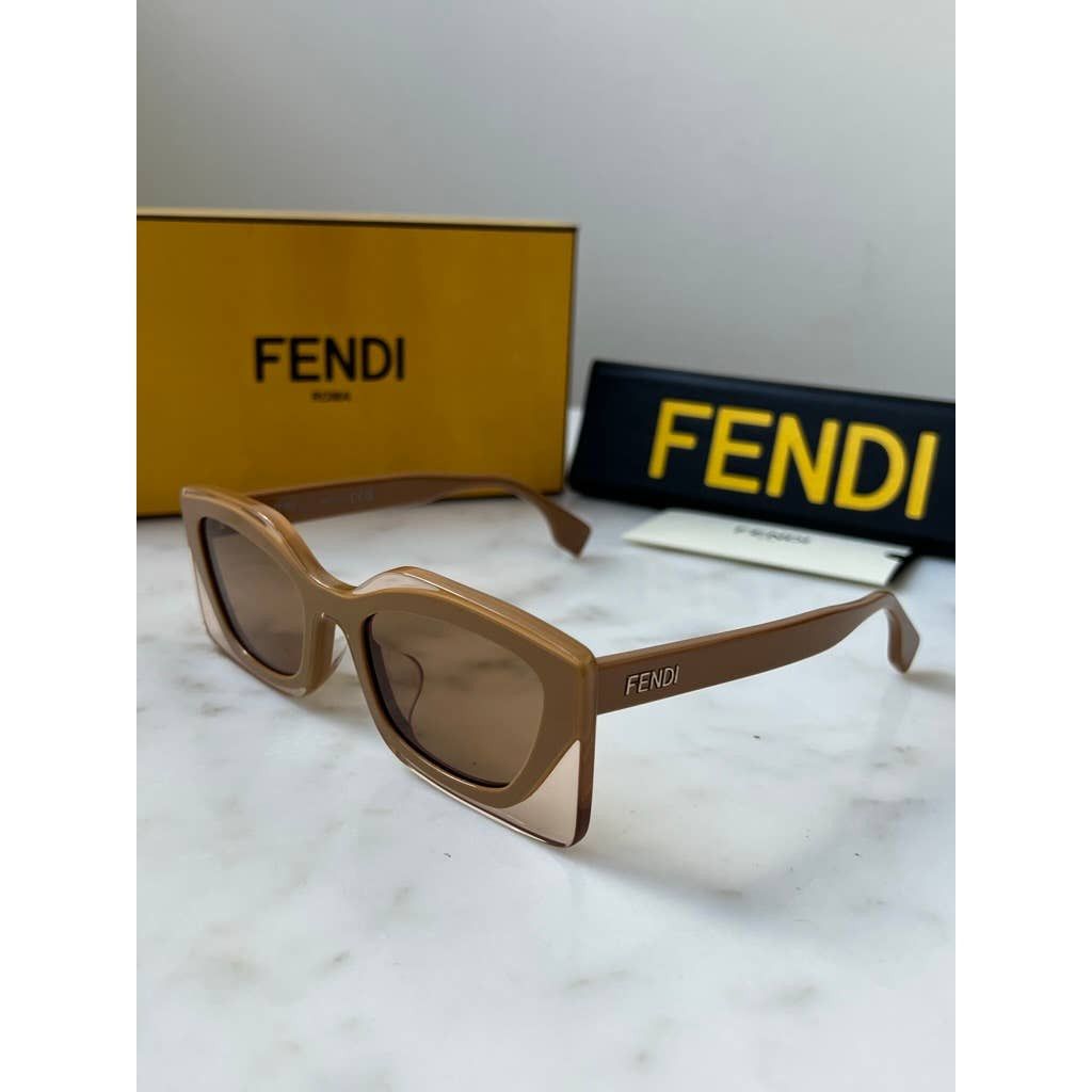 NEW Fendi FE40034U Iridia Cat Eye Beige Sunglasses