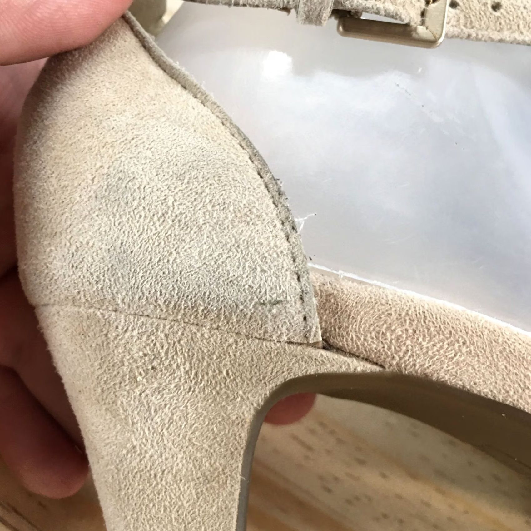 Vintage Aerosoles Sandal Women 6M Beige Wingback Fringe Peep Toe Ankle Strap Suede Size US 6 / IT 36 - 4 Thumbnail