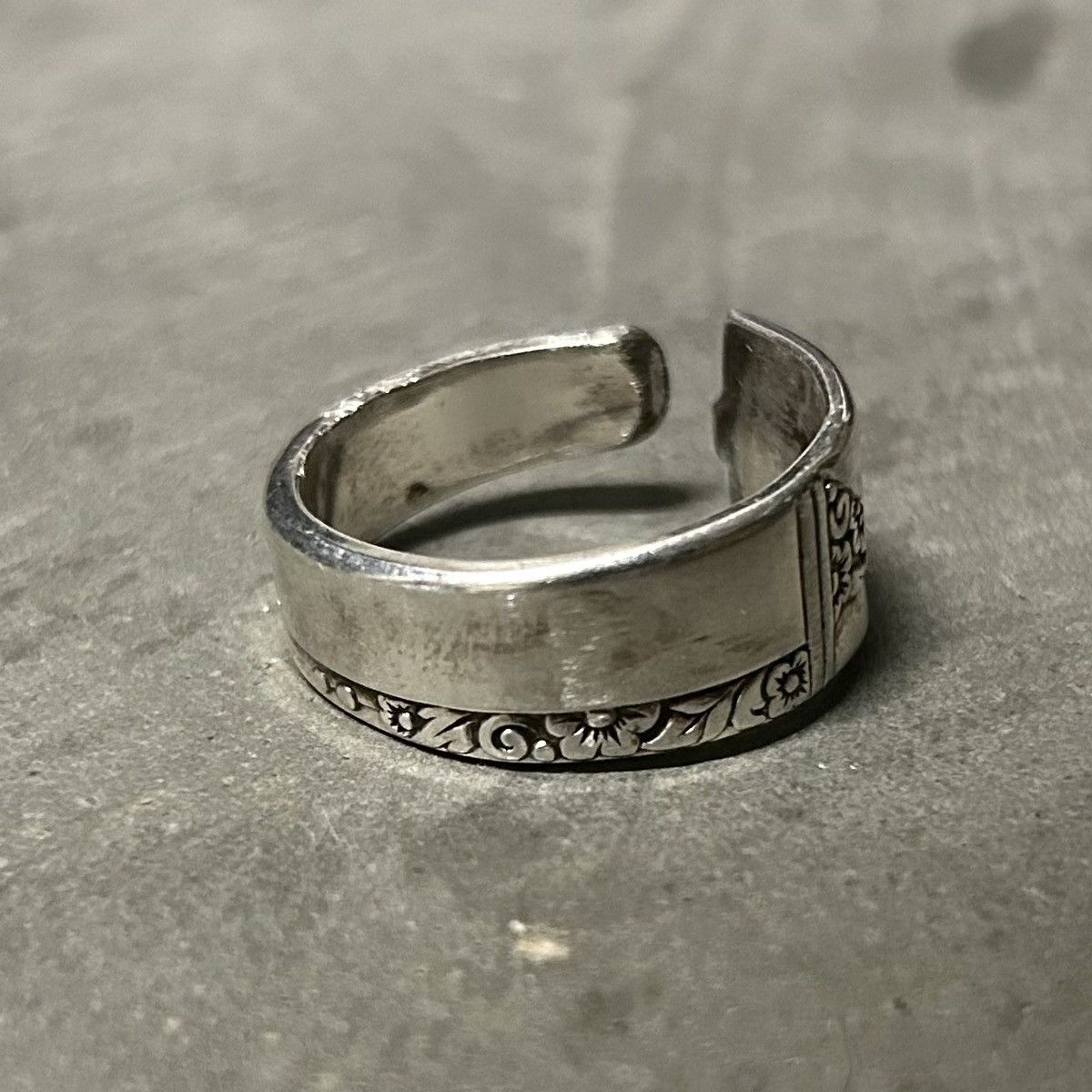 Vintage Vintage Silver Floral Ring Handcrafted + Adjustable Size ONE SIZE - 2 Thumbnail