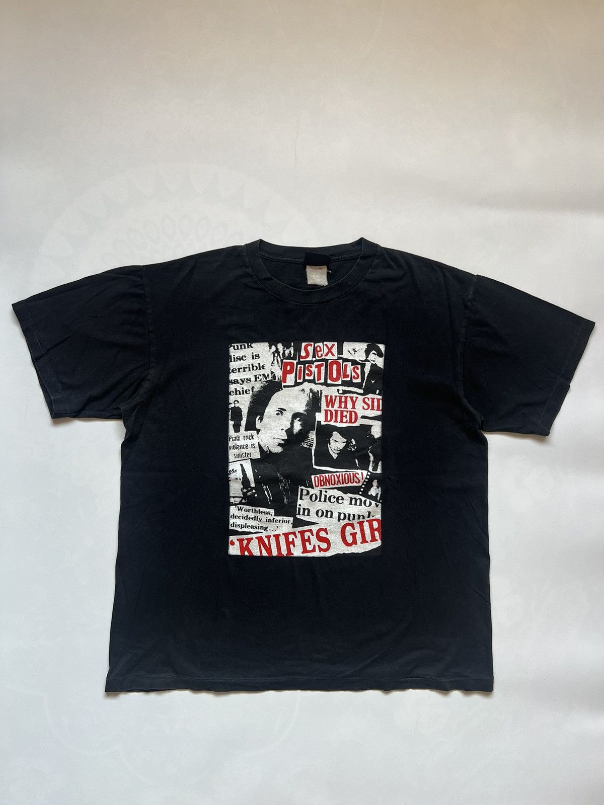 Band Tees Vintage Sex Pistols Sid Vicious Punk Band Tees Size US XL / EU 56 / 4 - 1 Thumbnail