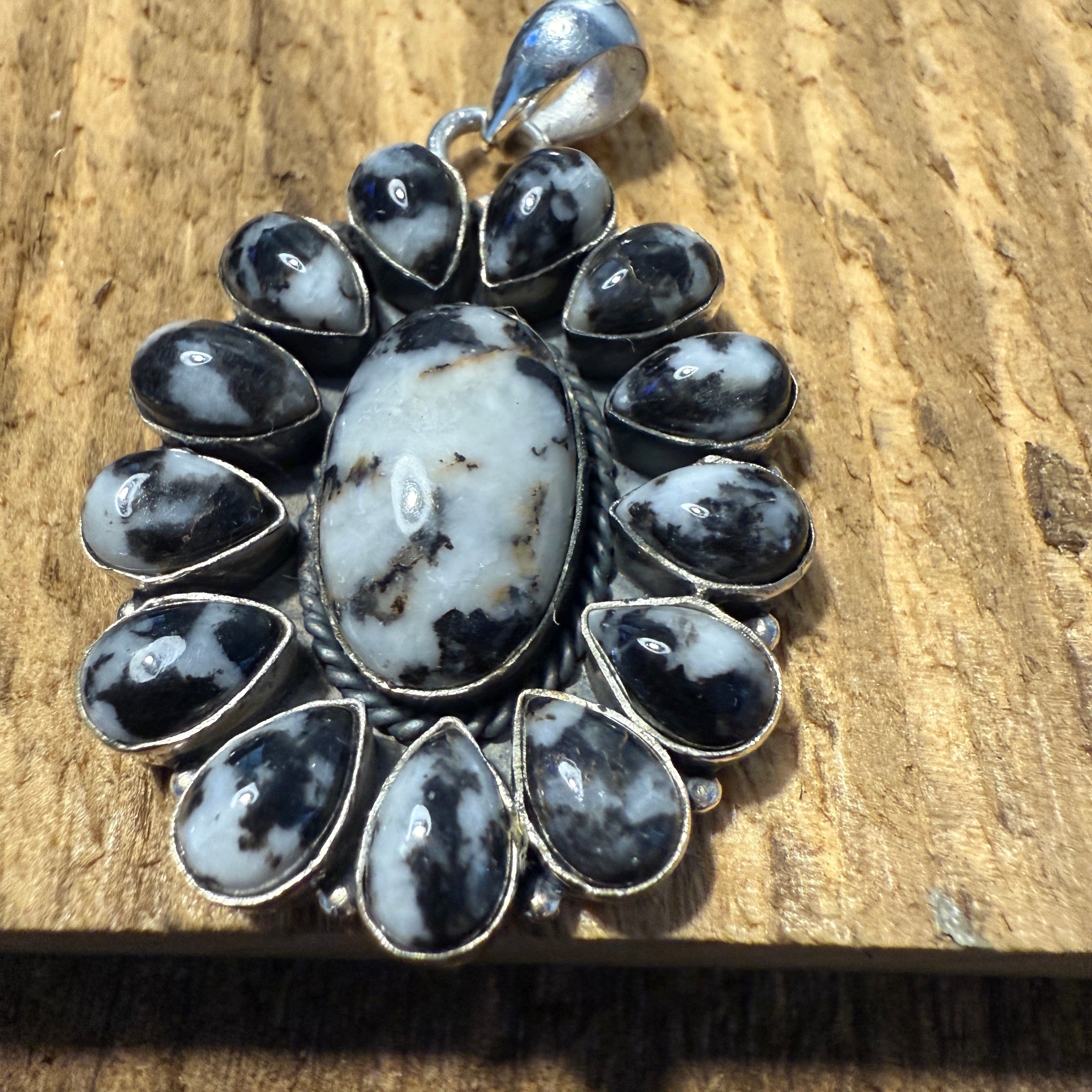 Other White Buffalo Dahlia Turquoise Gemstone Navajo Pendant Size ONE SIZE - 2 Thumbnail