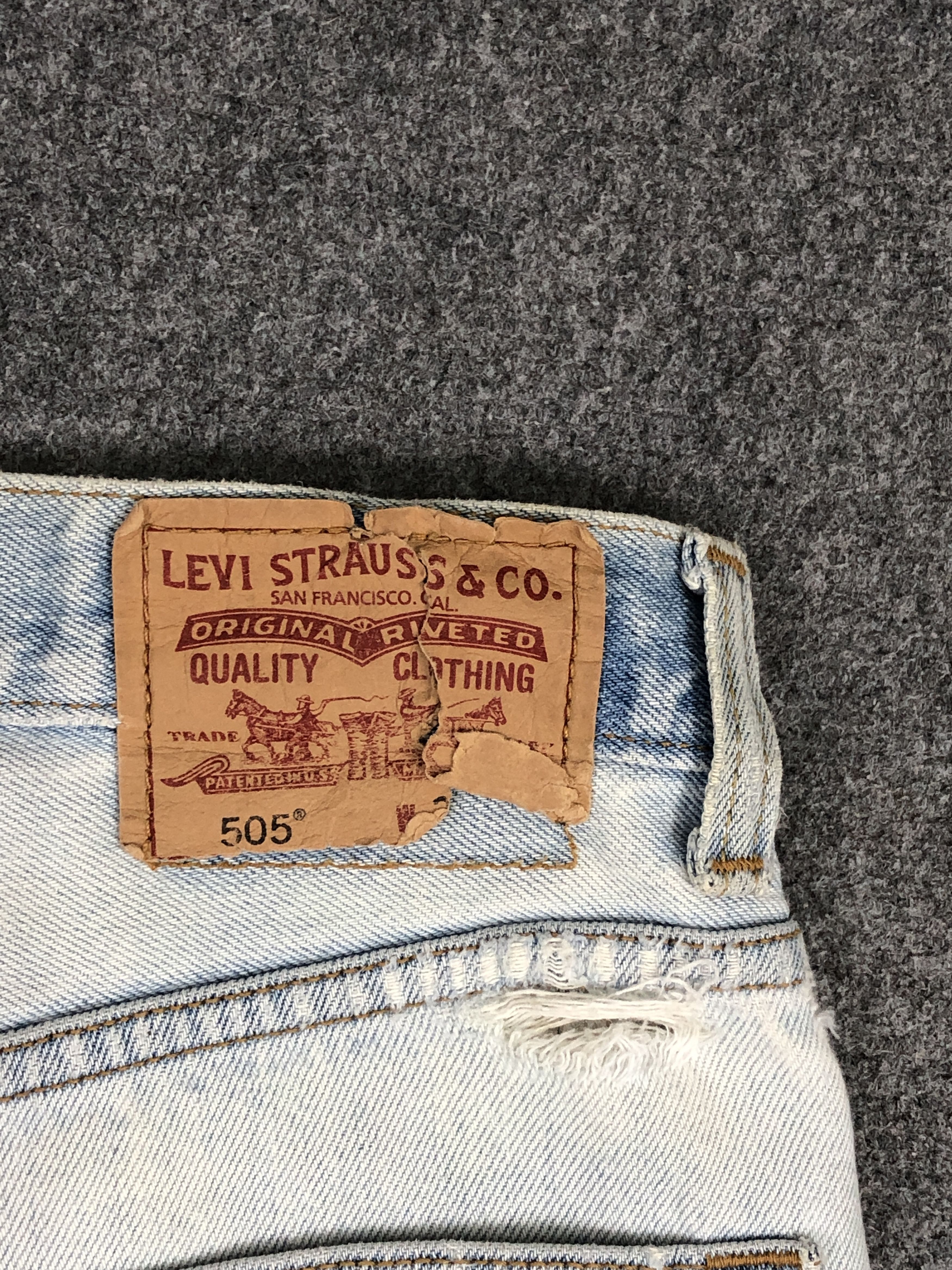 Levi's Light Washed Vintage Levis 505 Jeans DP2366 Size US 35 - 5 Thumbnail