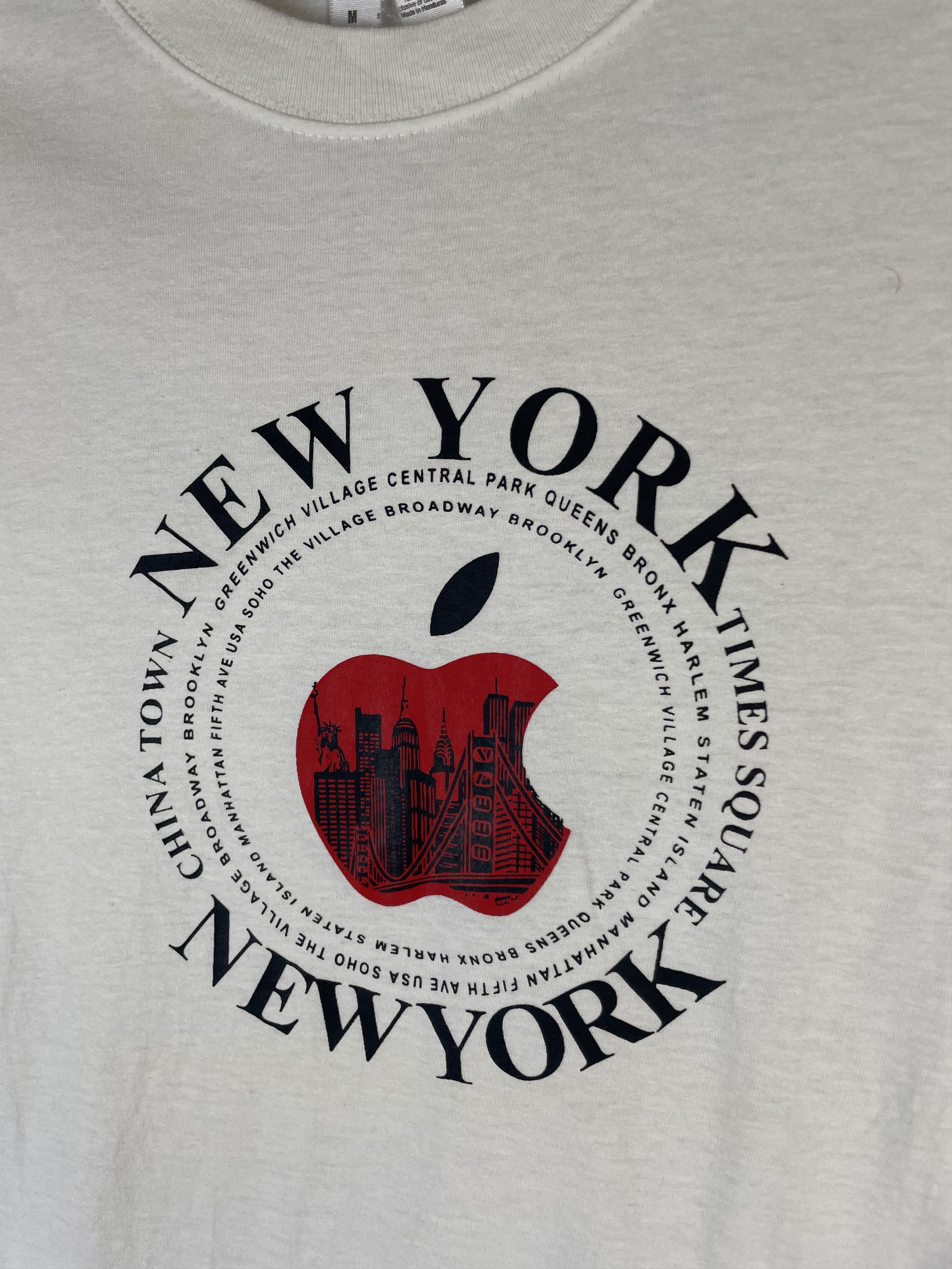 Vintage Vintage New York Apple Tee 90s Size US M / EU 48-50 / 2 - 4 Thumbnail