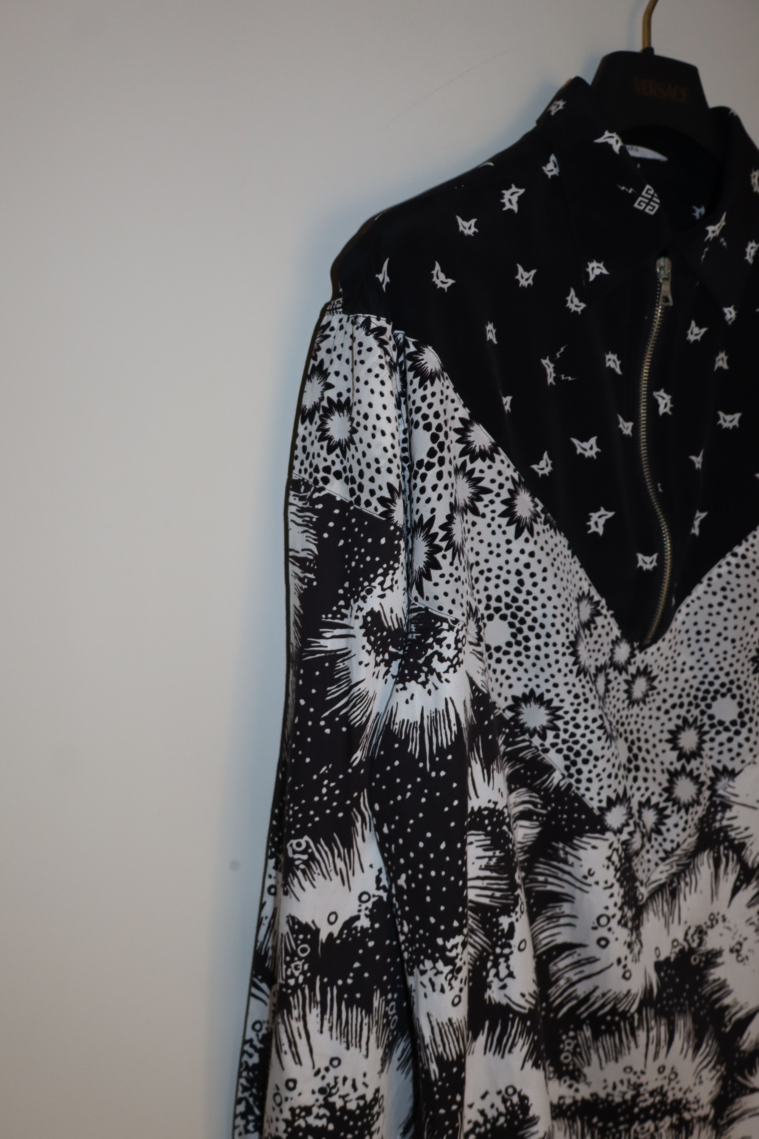 Givenchy Givenchy printed silk and cotton zip shirt Size US S / EU 44-46 / 1 - 8 Thumbnail