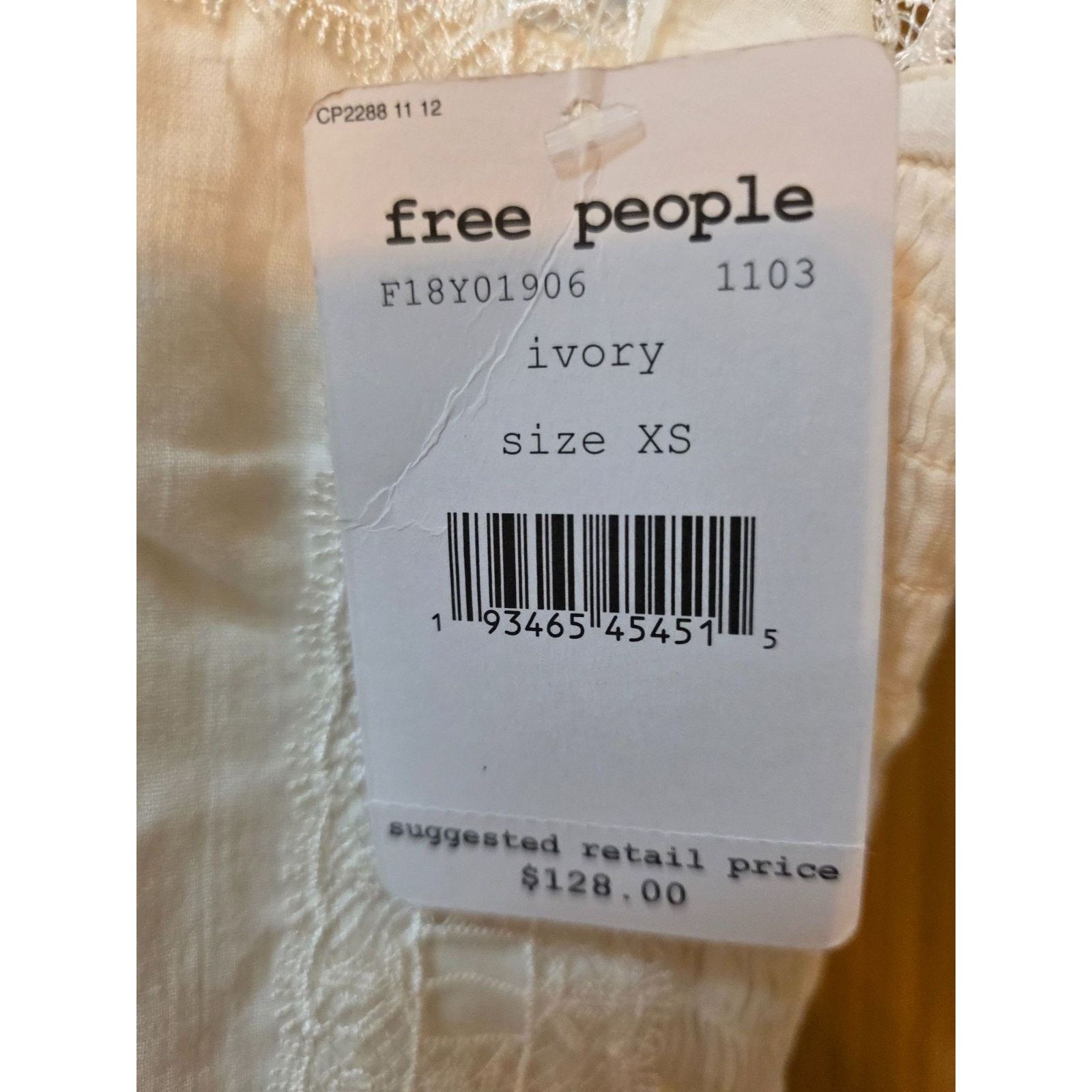 Free People Free People Spring Fling Top In Ivory Lace XS NWT Size XS / US 0-2 / IT 36-38 - 2 Thumbnail