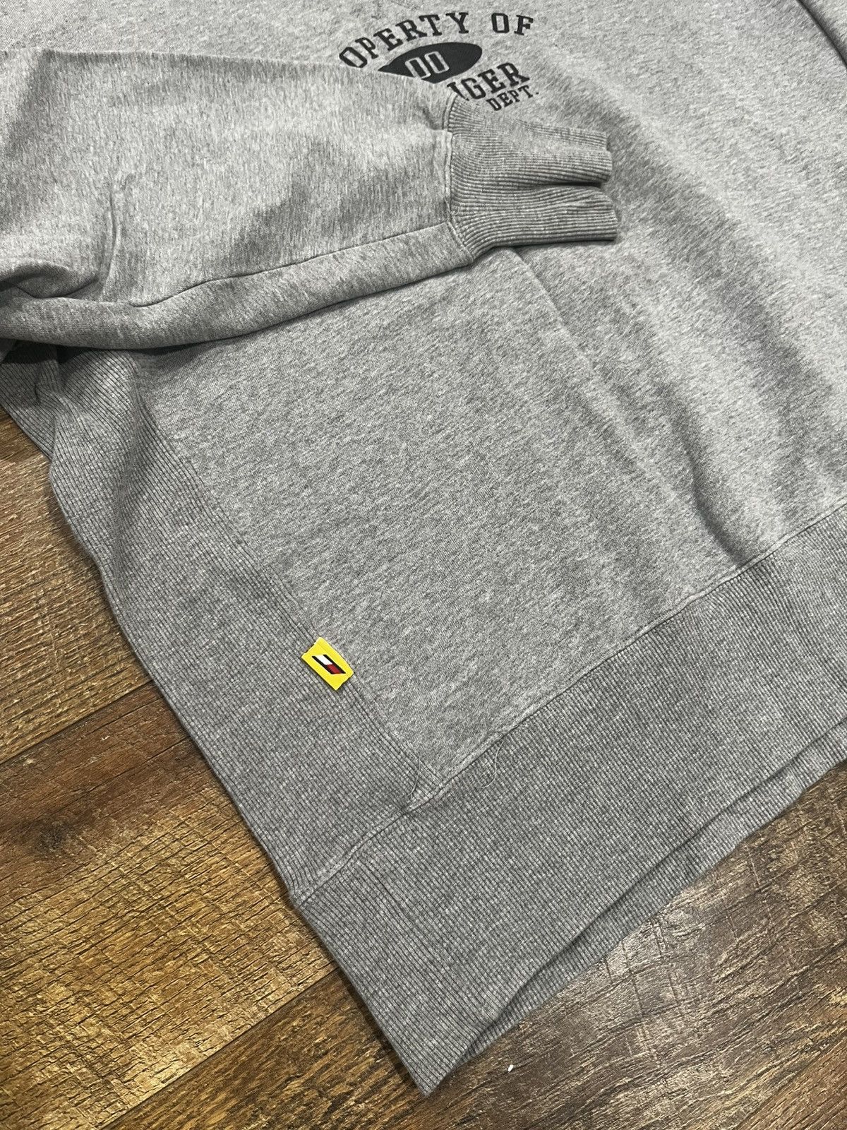 Tommy Hilfiger Vtg 90s Hilfiger Athletics Reverse Weave Crewneck Grey XL Size US XL / EU 56 / 4 - 5 Thumbnail