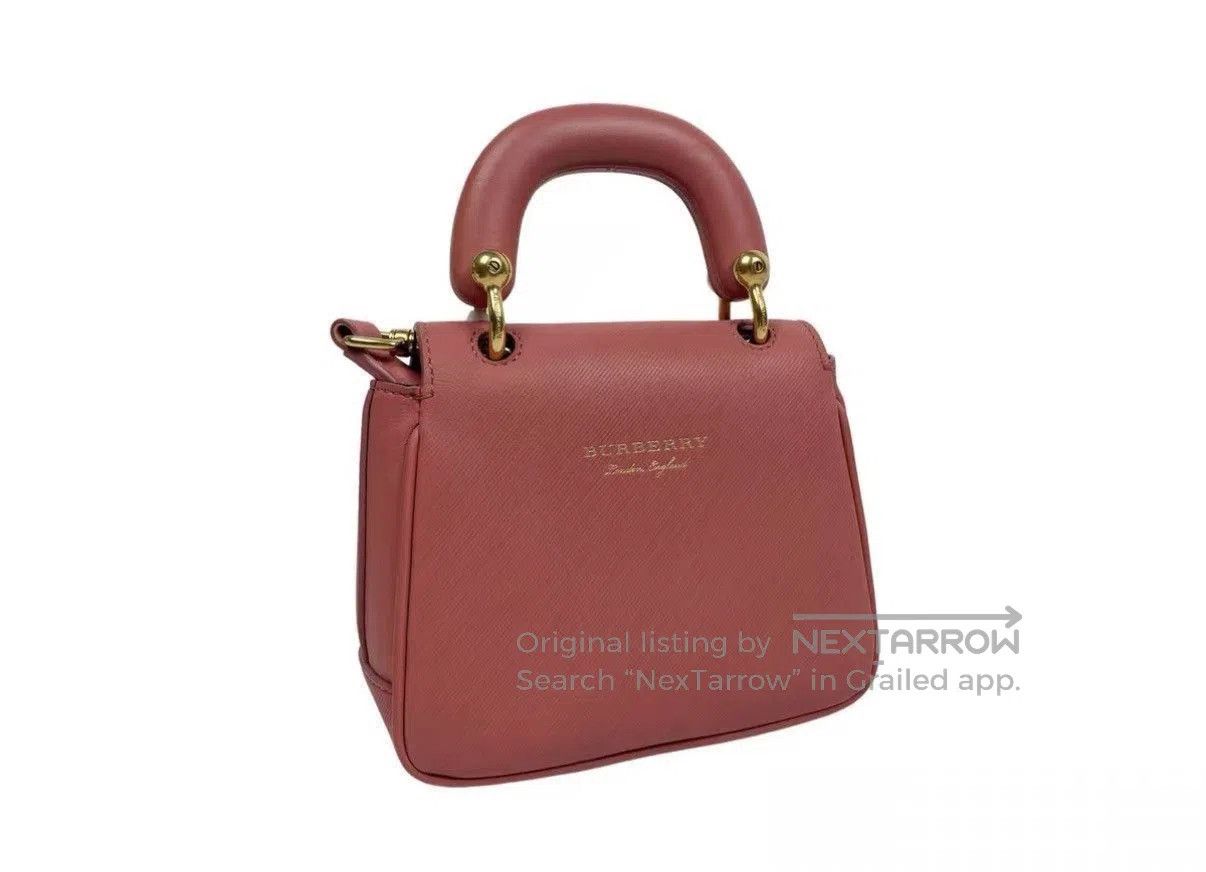 Burberry Pink Structured Handbag with Gold Hardware. Size ONE SIZE - 2 Thumbnail
