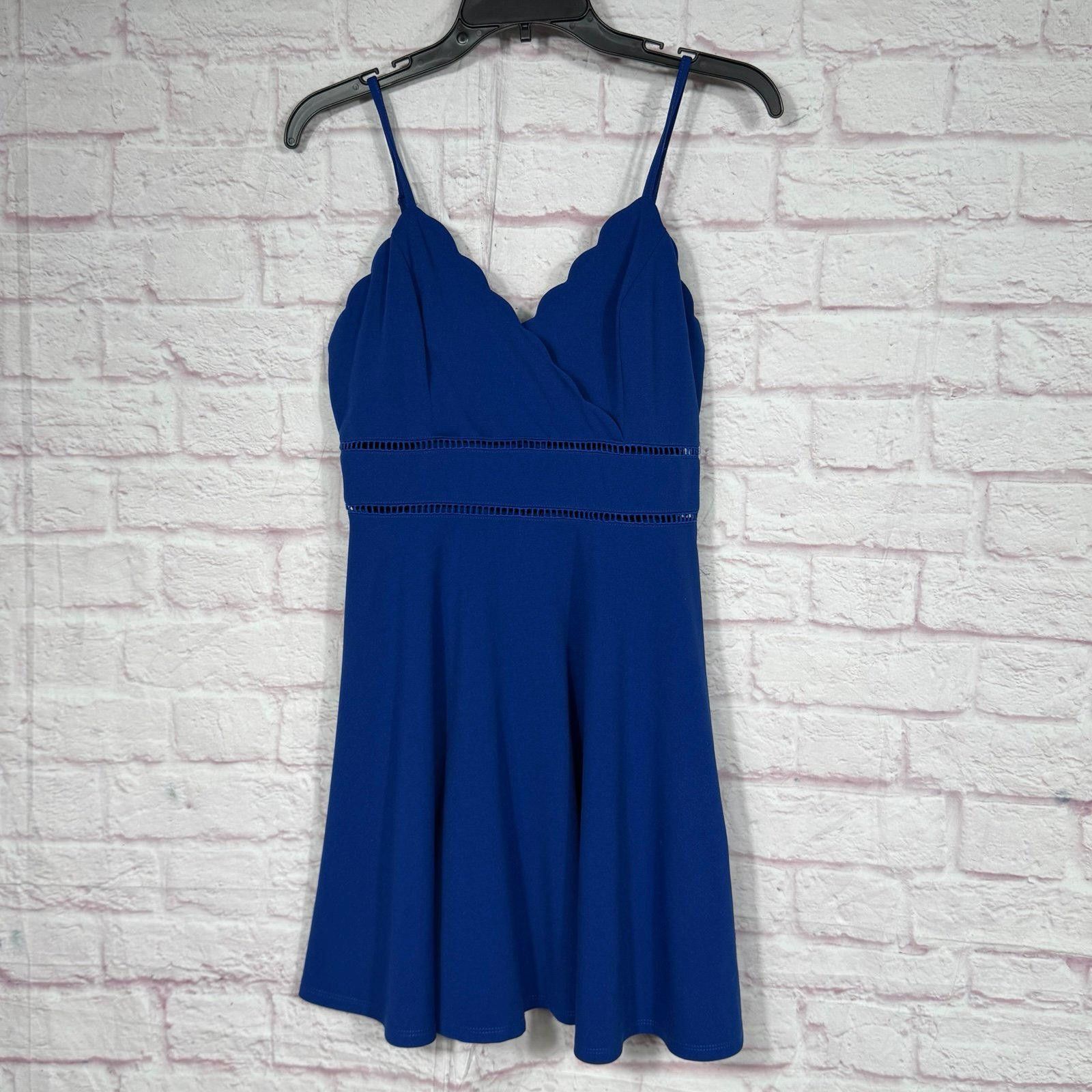 Other Trixxi Large Blue Sleeveless Scalloped Dress Size L / US 10 / IT 46 - 1 Thumbnail
