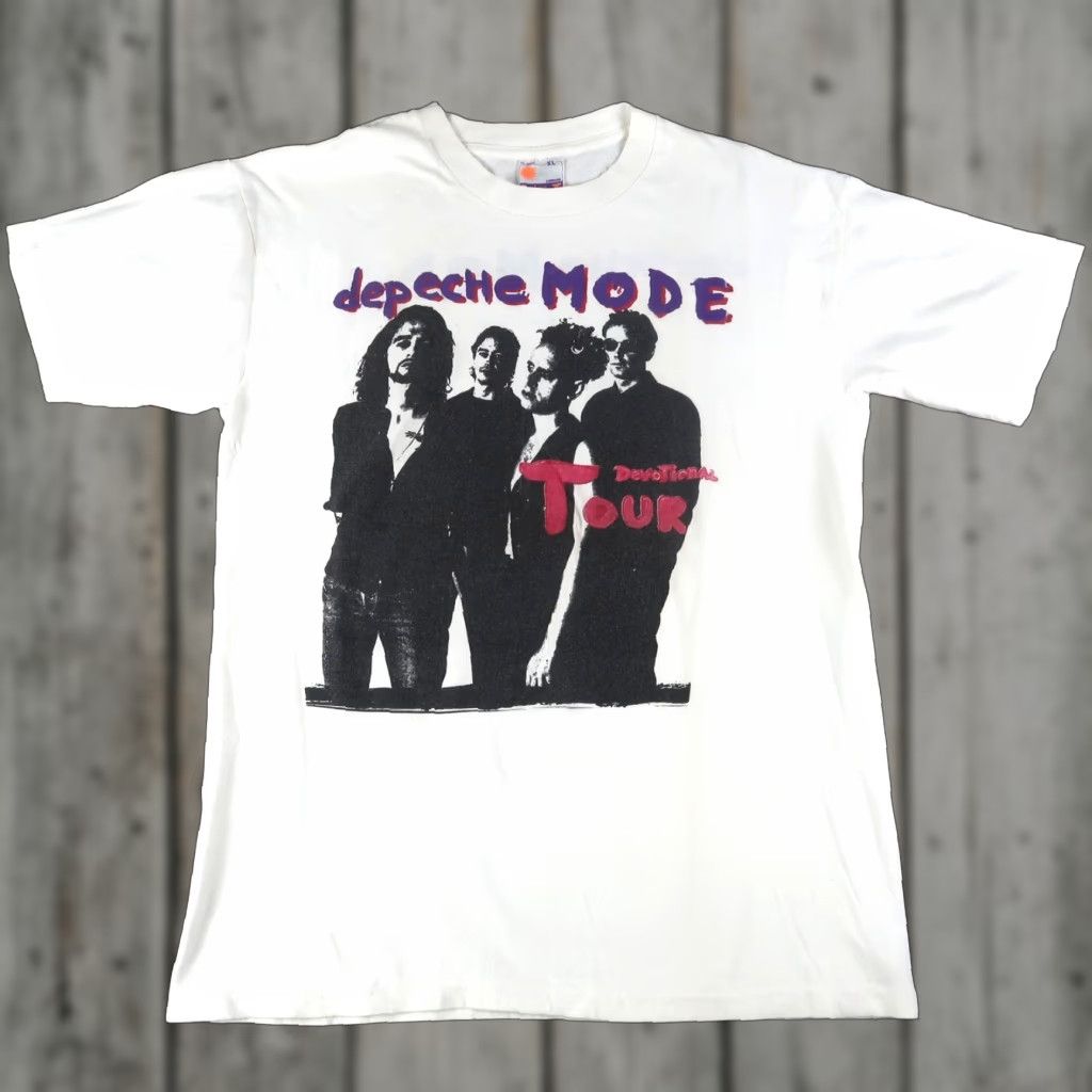 Vintage VINTAGE Depeche Mode Devotional Tour 1993 T-shirt Rock Concert Men’s XL White Cotton 90s Graphic Tee, Men Size US XL / EU 56 / 4 - 1 Thumbnail